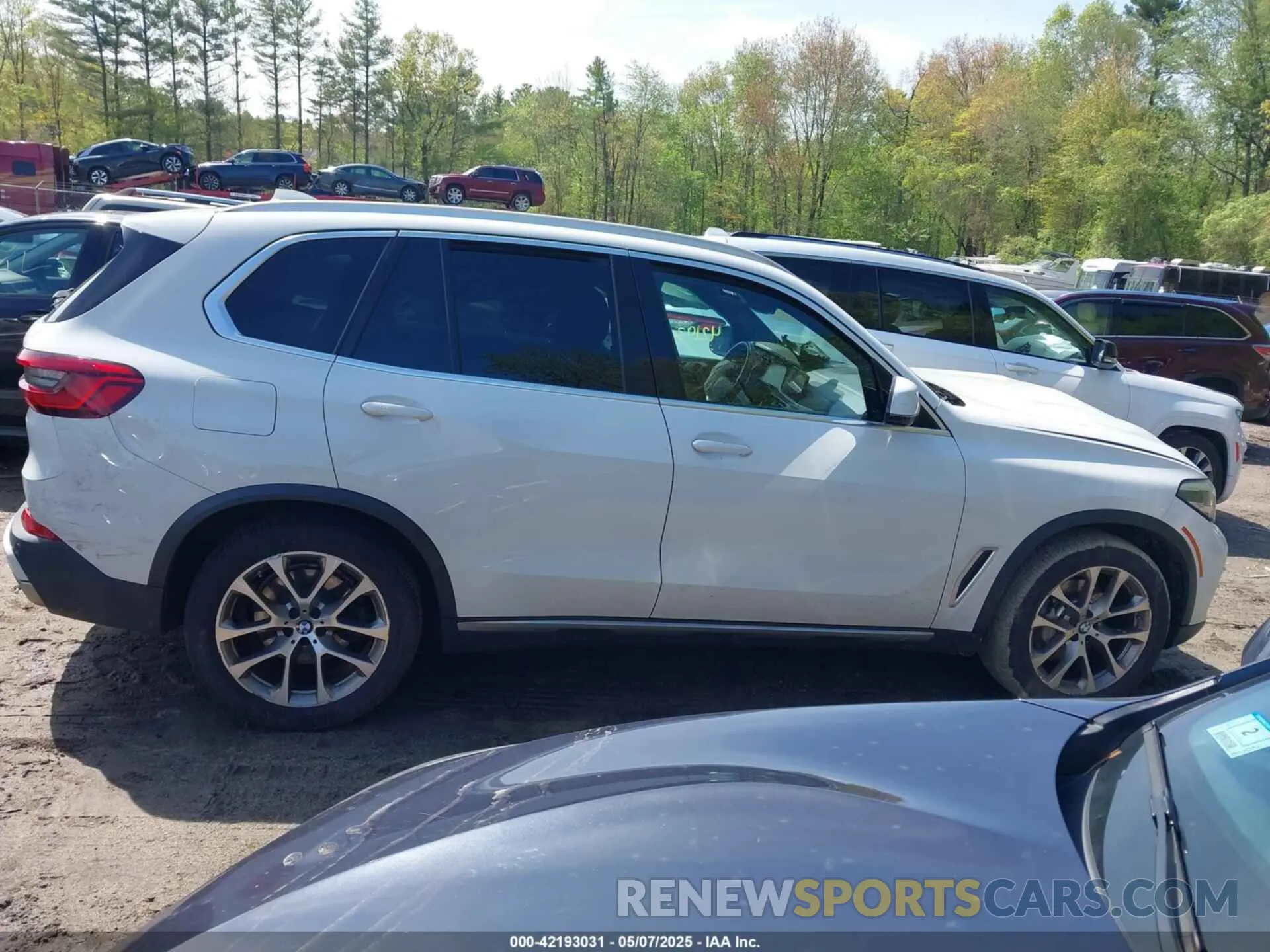 13 Photograph of a damaged car 5UXCR6C56KLL09971 BMW X5 2019