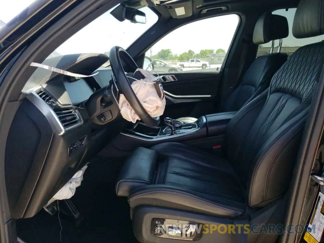 7 Photograph of a damaged car 5UXCR6C57KLK86877 BMW X5 2019