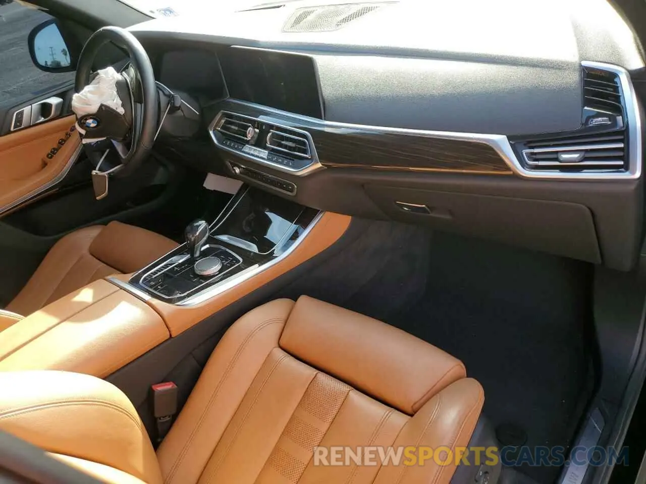 8 Photograph of a damaged car 5UXCR6C57KLK89049 BMW X5 2019
