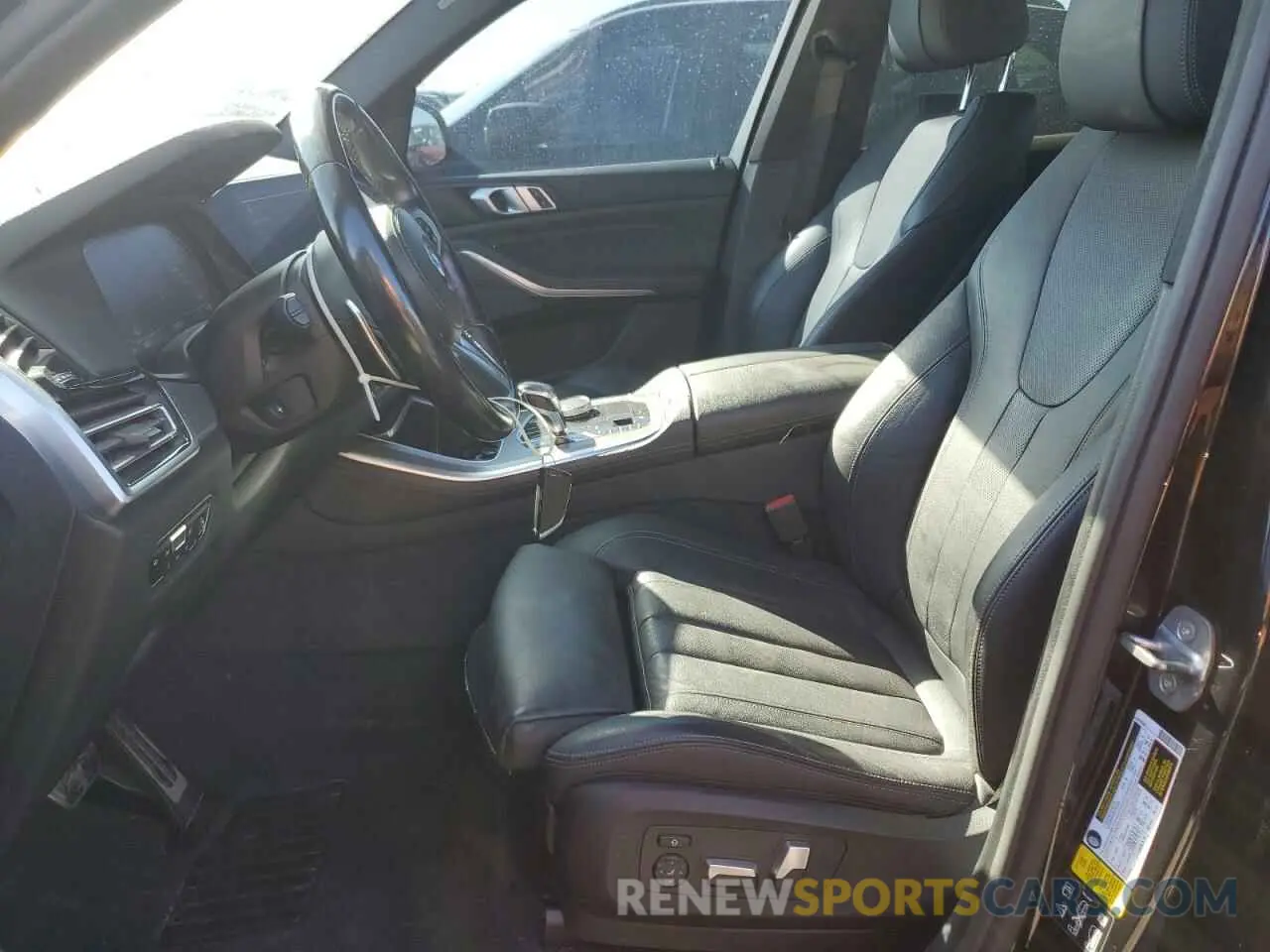 7 Photograph of a damaged car 5UXCR6C57KLL08148 BMW X5 2019