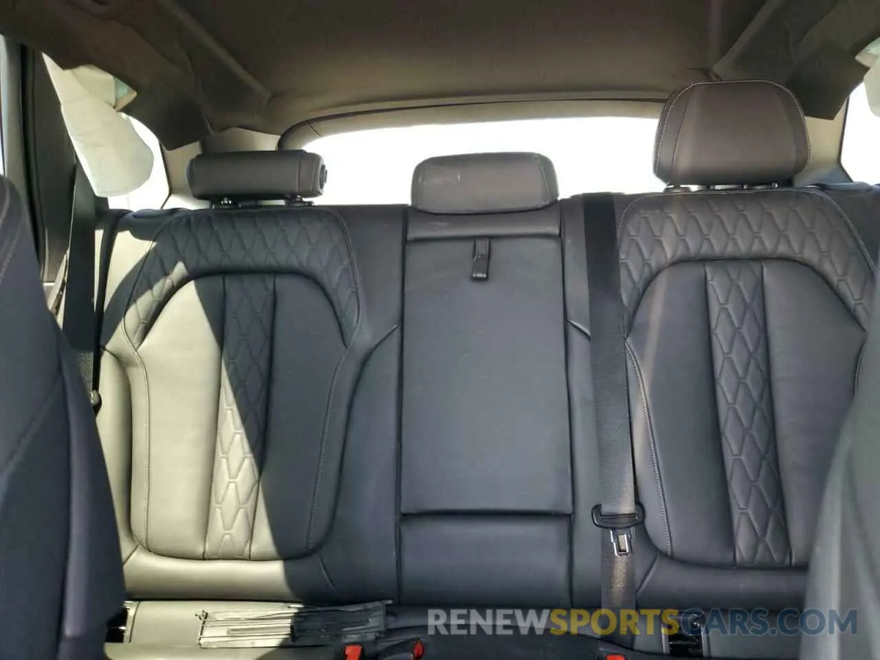 10 Фотография поврежденного автомобиля 5UXCR6C57KLL11812 BMW X5 2019
