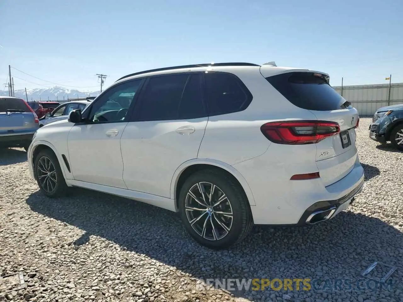 2 Фотография поврежденного автомобиля 5UXCR6C57KLL11812 BMW X5 2019