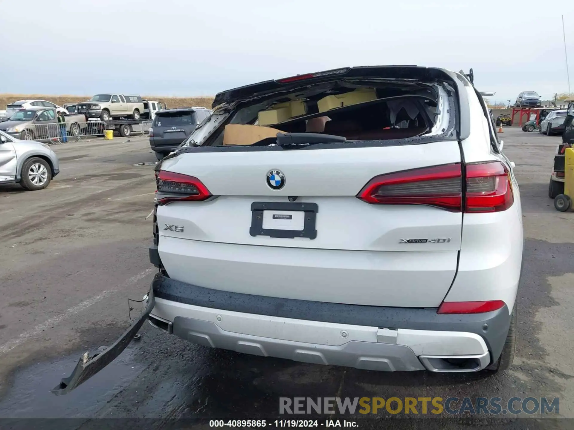 15 Photograph of a damaged car 5UXCR6C57KLL25550 BMW X5 2019
