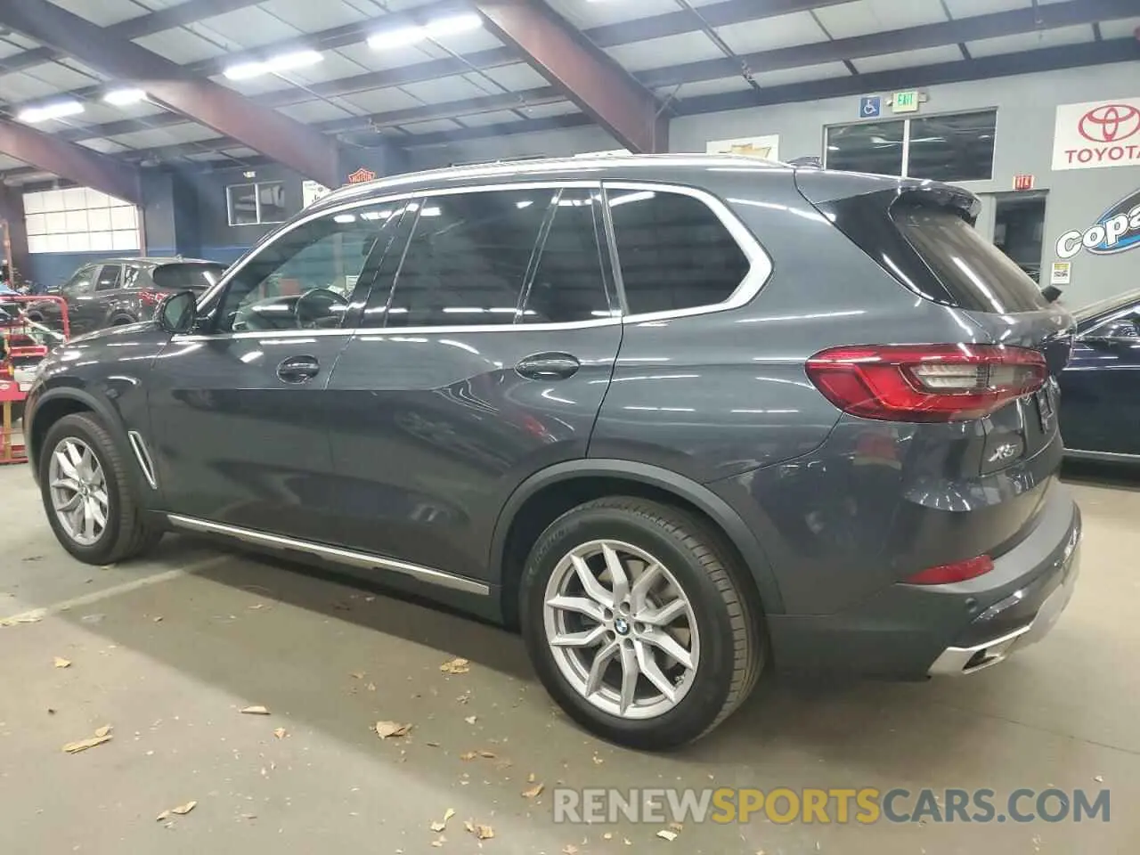 2 Photograph of a damaged car 5UXCR6C57KLL27086 BMW X5 2019