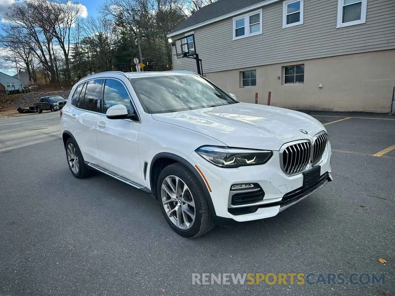 4 Photograph of a damaged car 5UXCR6C58KLK88282 BMW X5 2019
