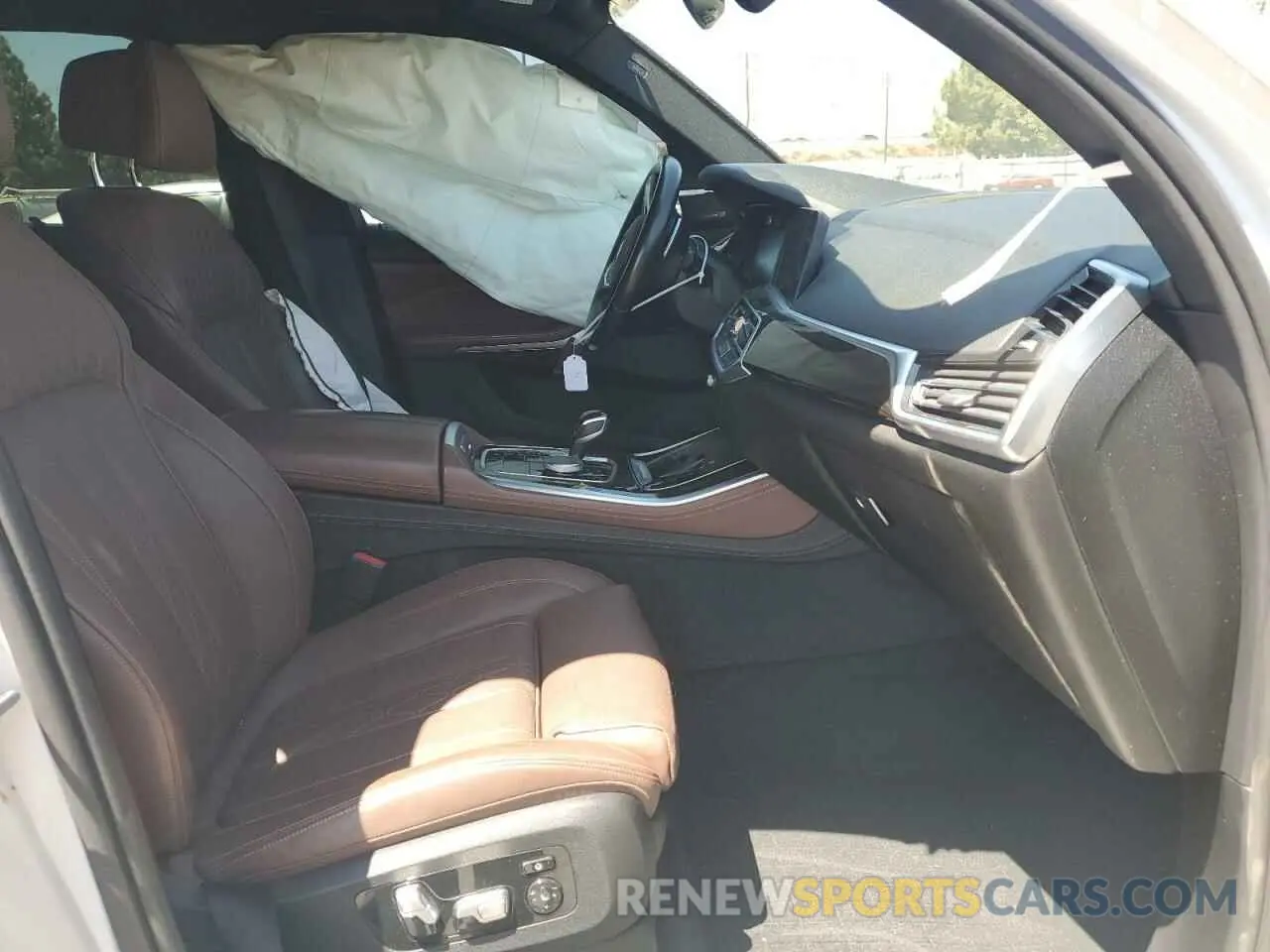 7 Photograph of a damaged car 5UXCR6C58KLK88380 BMW X5 2019