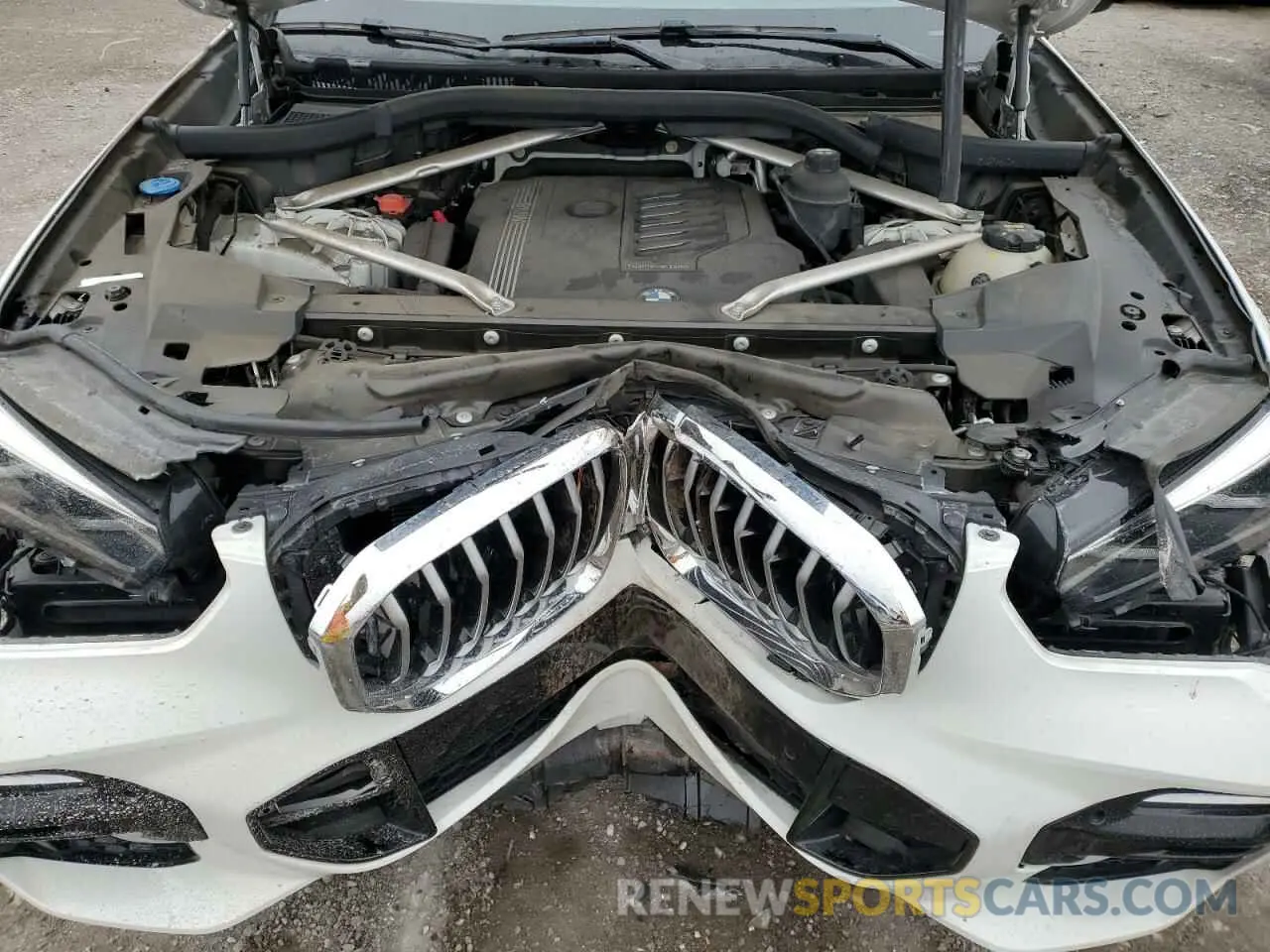 14 Photograph of a damaged car 5UXCR6C58KLL31163 BMW X5 2019