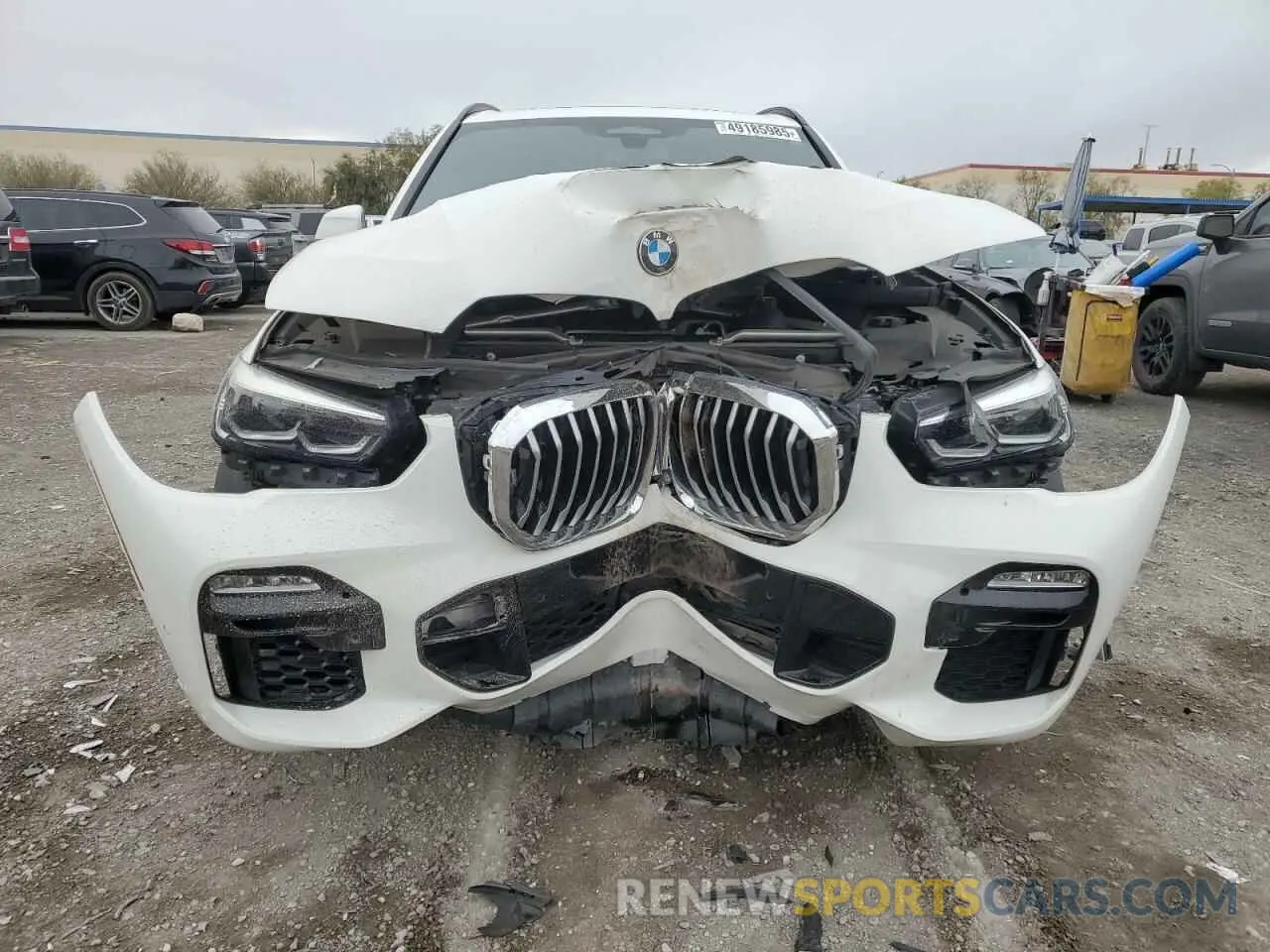 5 Photograph of a damaged car 5UXCR6C58KLL31163 BMW X5 2019