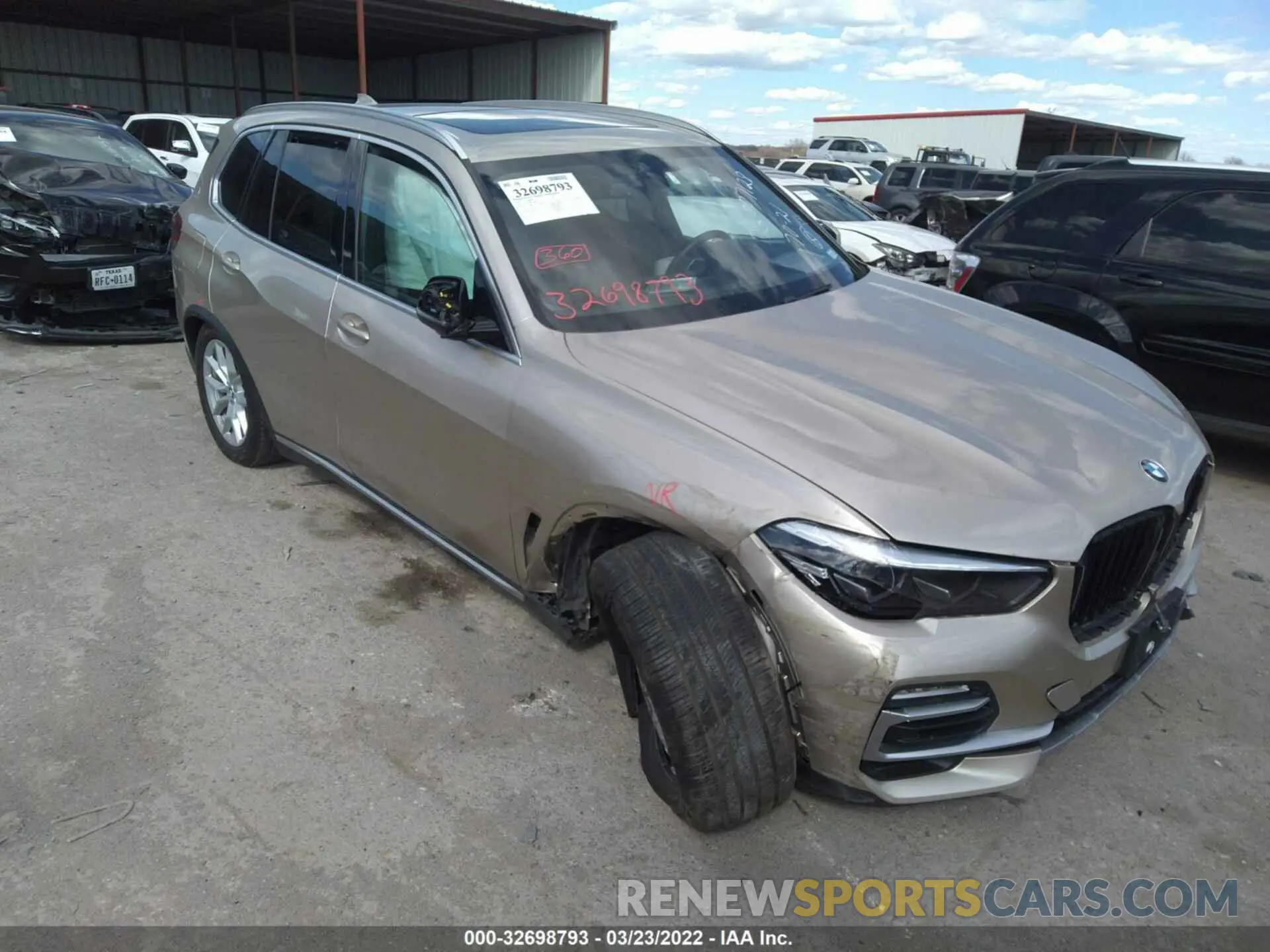 1 Photograph of a damaged car 5UXCR6C58KLL40901 BMW X5 2019