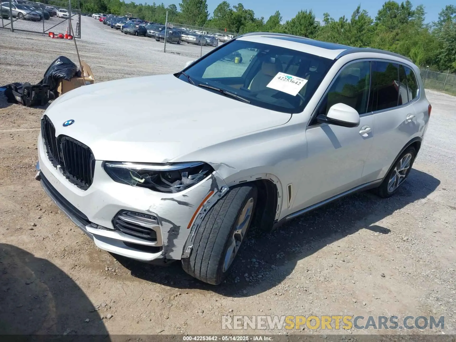2 Photograph of a damaged car 5UXCR6C58KLL60811 BMW X5 2019