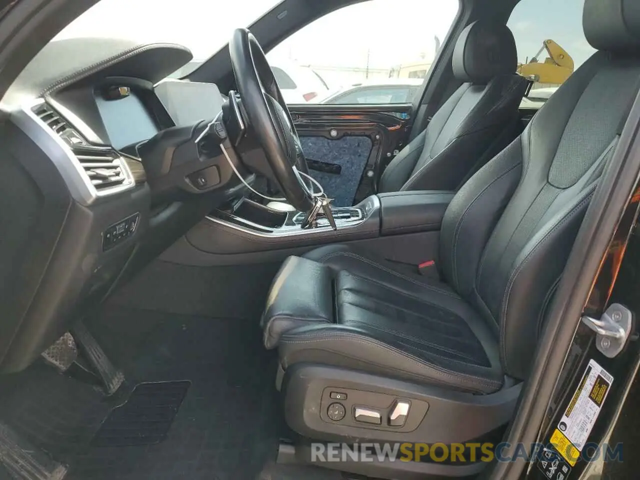 7 Фотография поврежденного автомобиля 5UXCR6C58KLL61618 BMW X5 2019