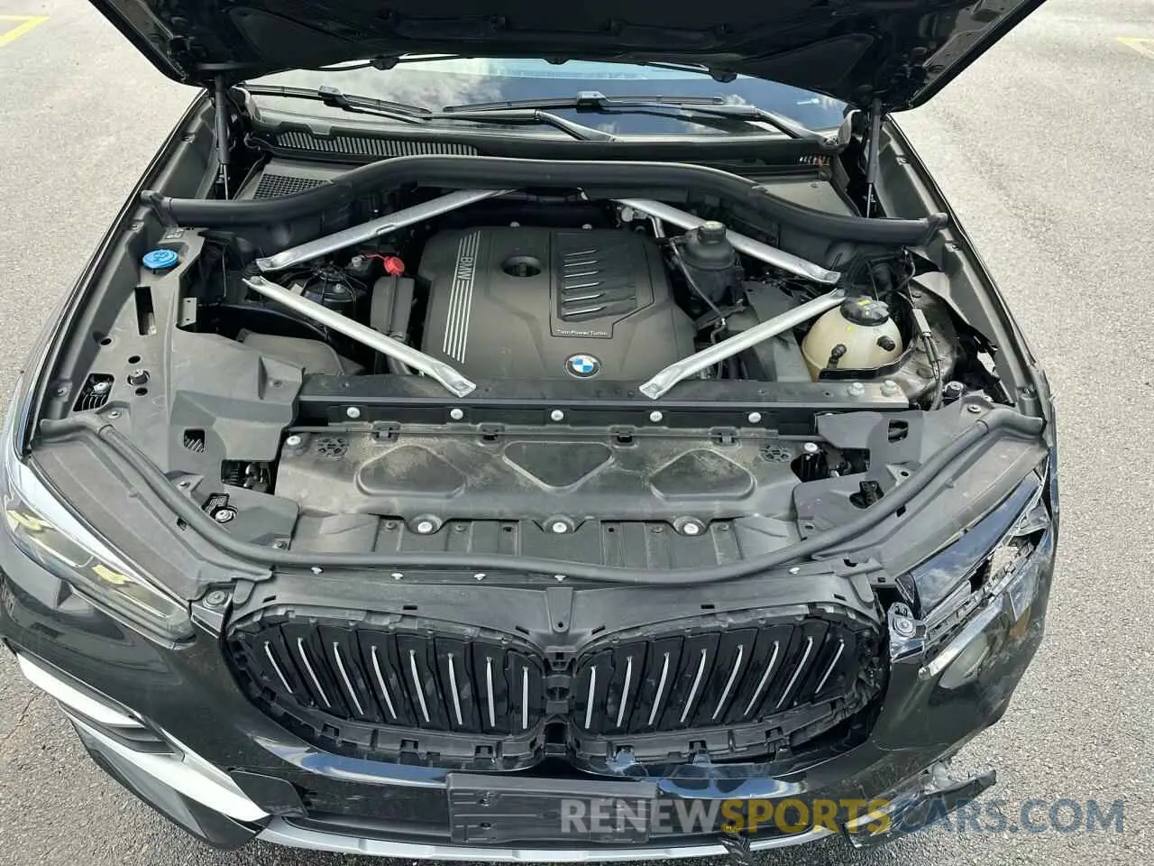 8 Photograph of a damaged car 5UXCR6C59KLL00813 BMW X5 2019