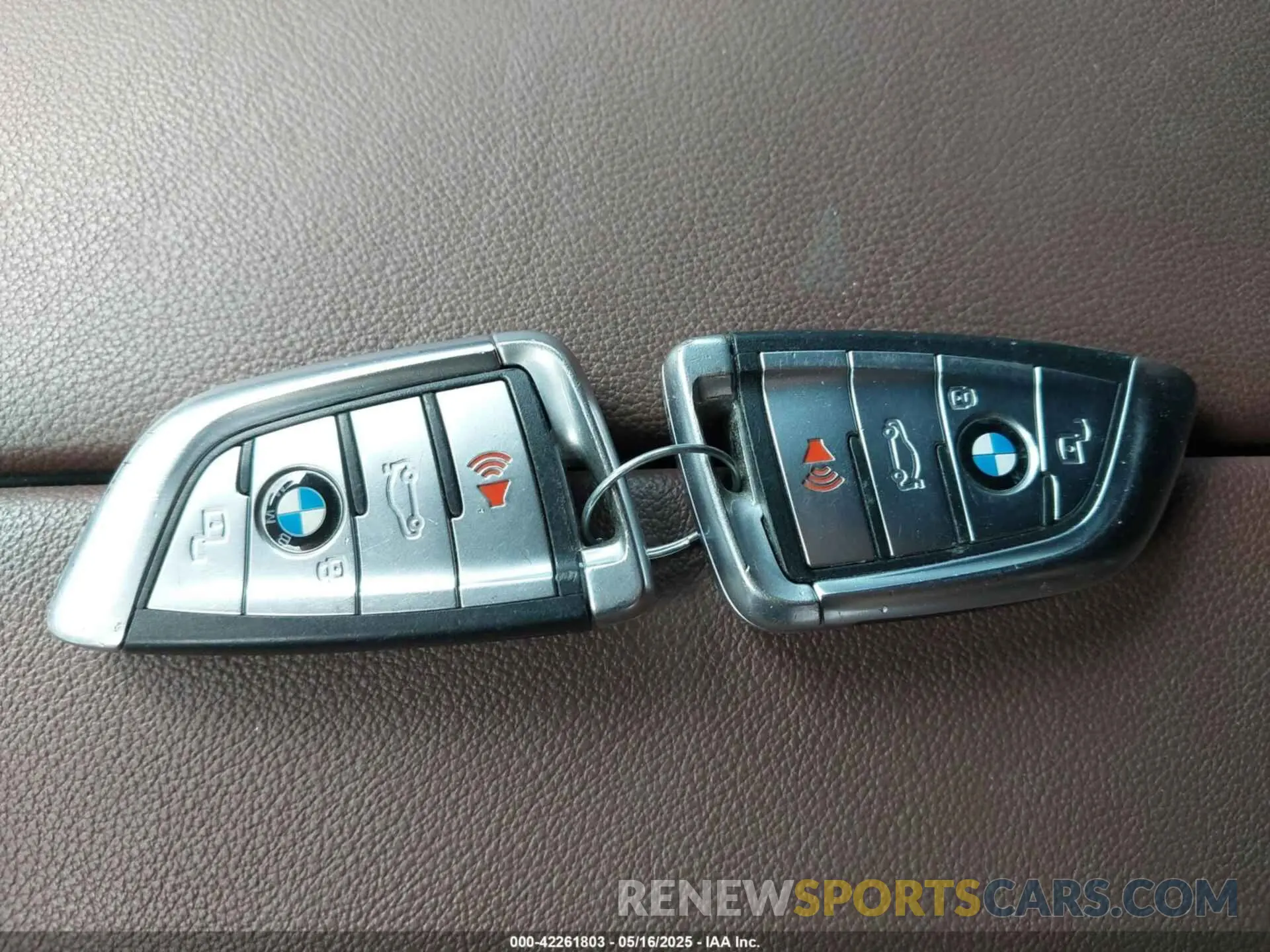 11 Photograph of a damaged car 5UXCR6C59KLL11200 BMW X5 2019