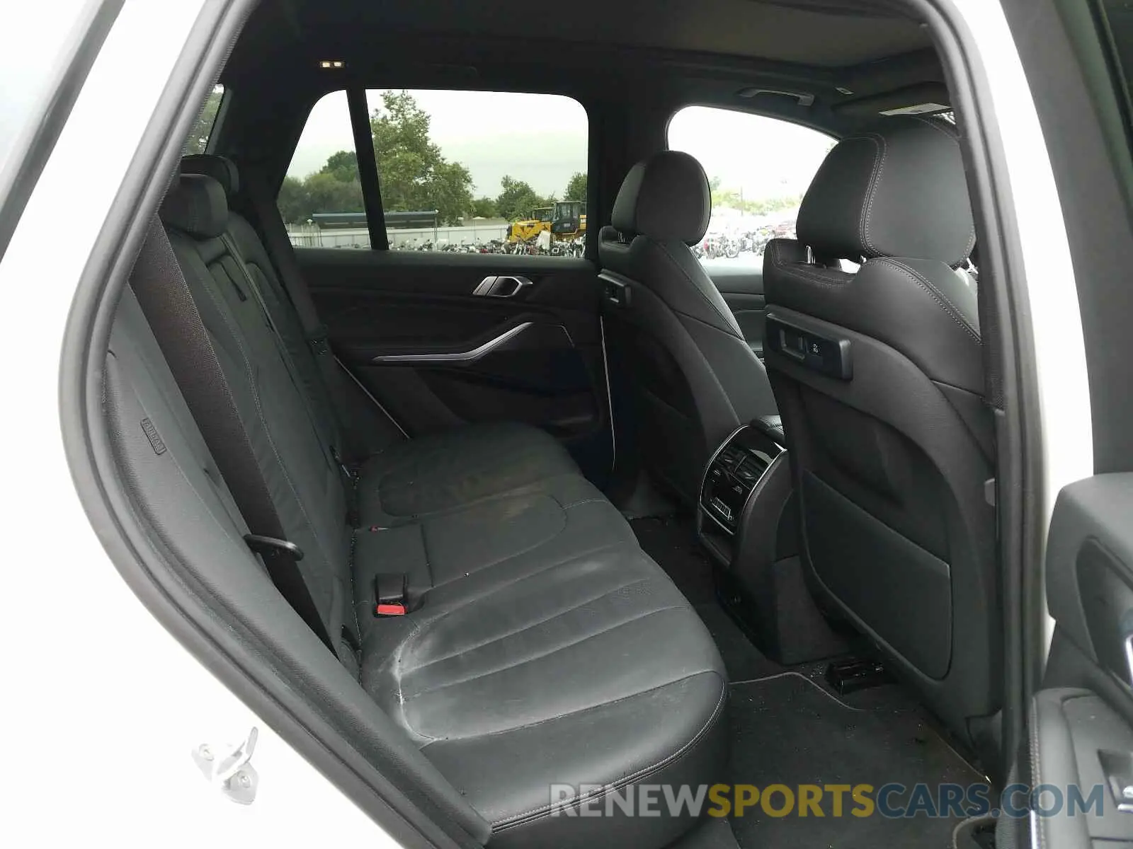 6 Photograph of a damaged car 5UXCR6C59KLL36940 BMW X5 2019