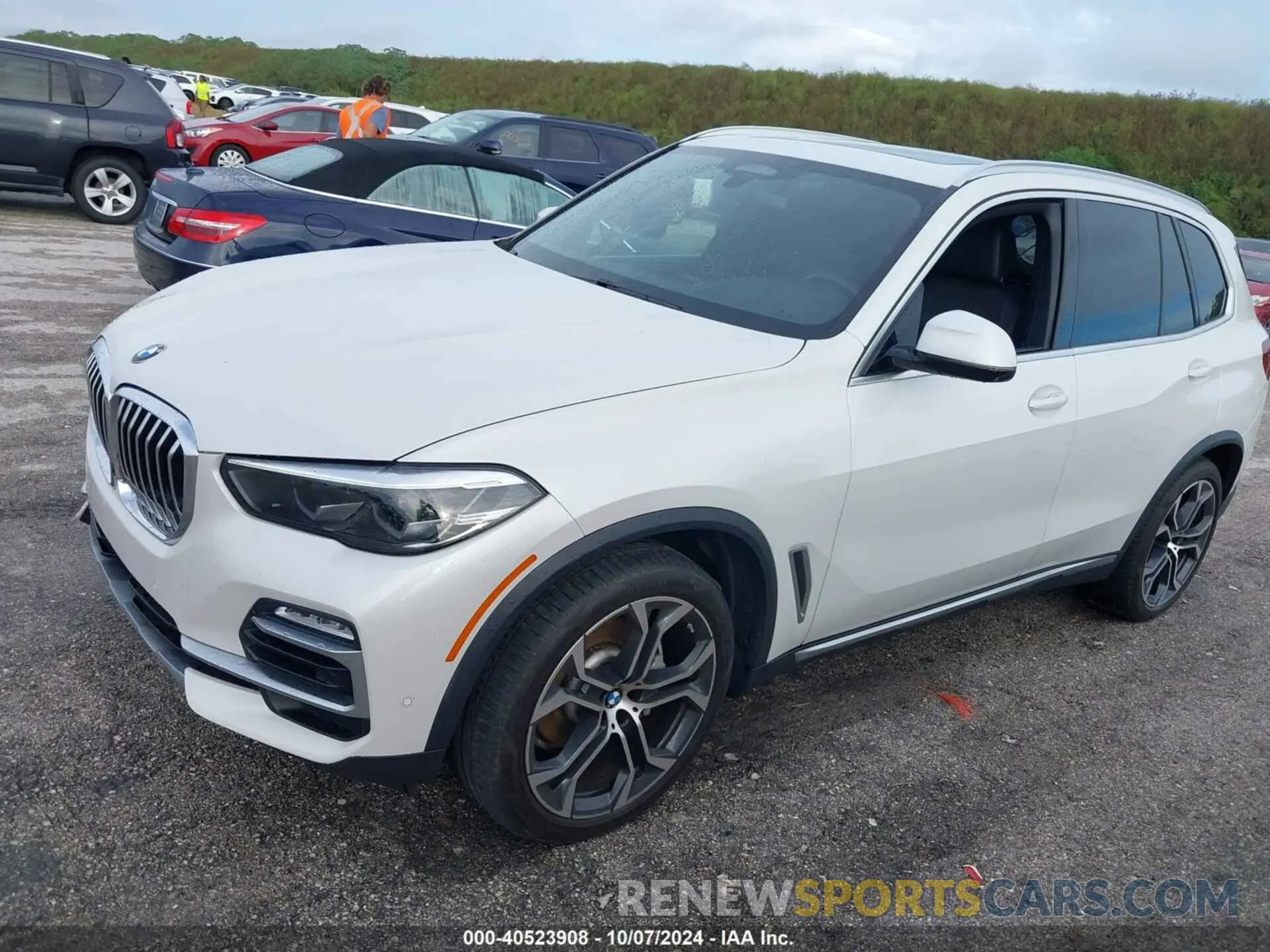 2 Photograph of a damaged car 5UXCR6C59KLL61613 BMW X5 2019
