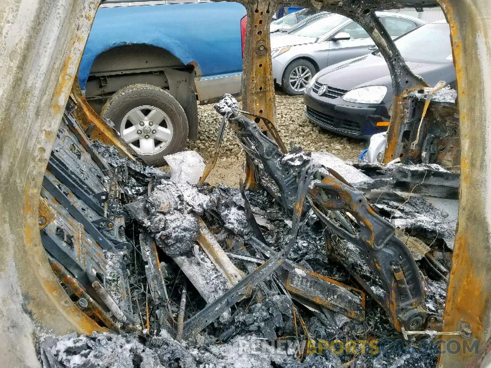 6 Фотография поврежденного автомобиля 5UXJU2C52KLN66799 BMW X5 2019