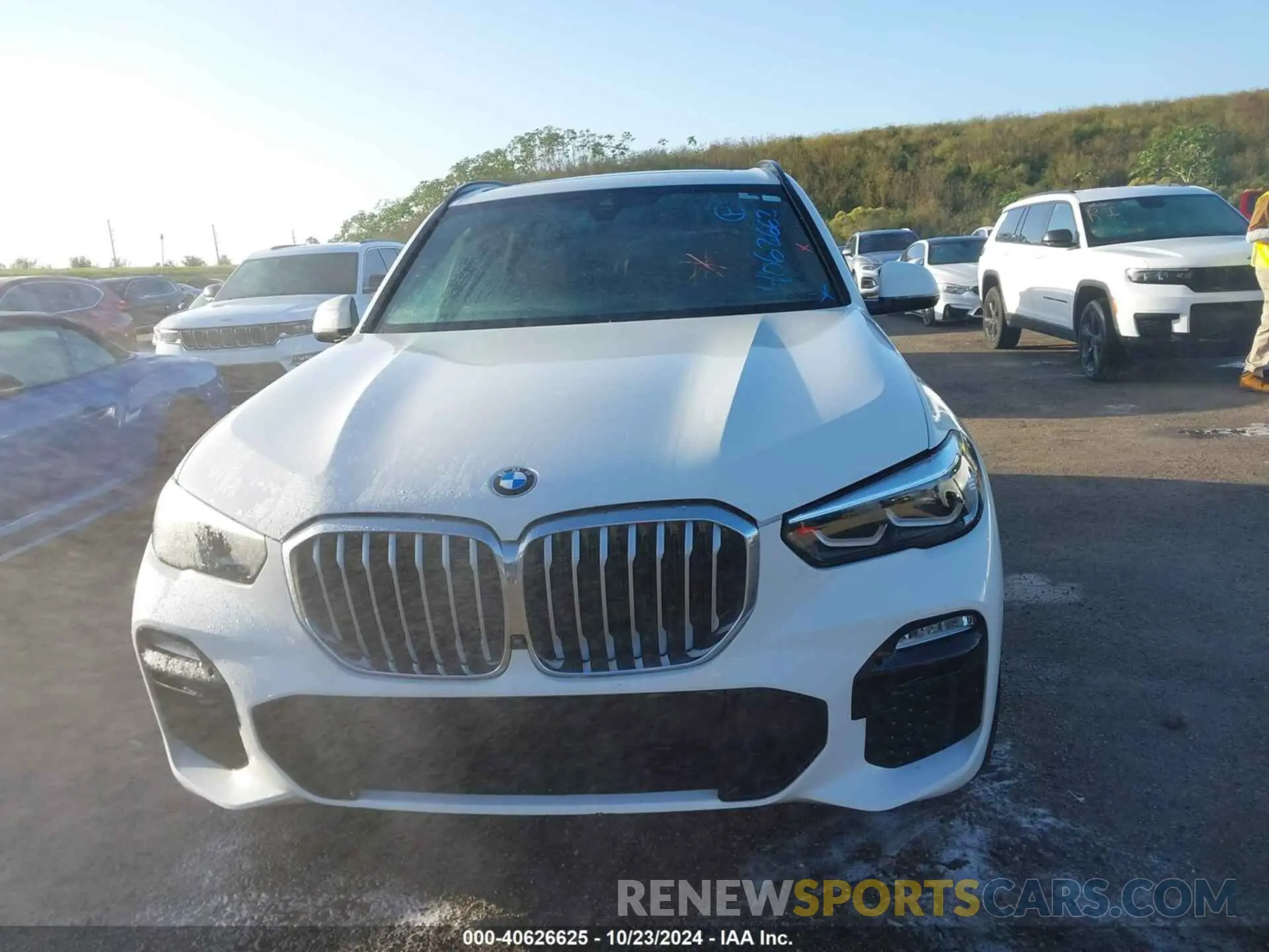 12 Photograph of a damaged car 5UXJU2C53KLN64947 BMW X5 2019