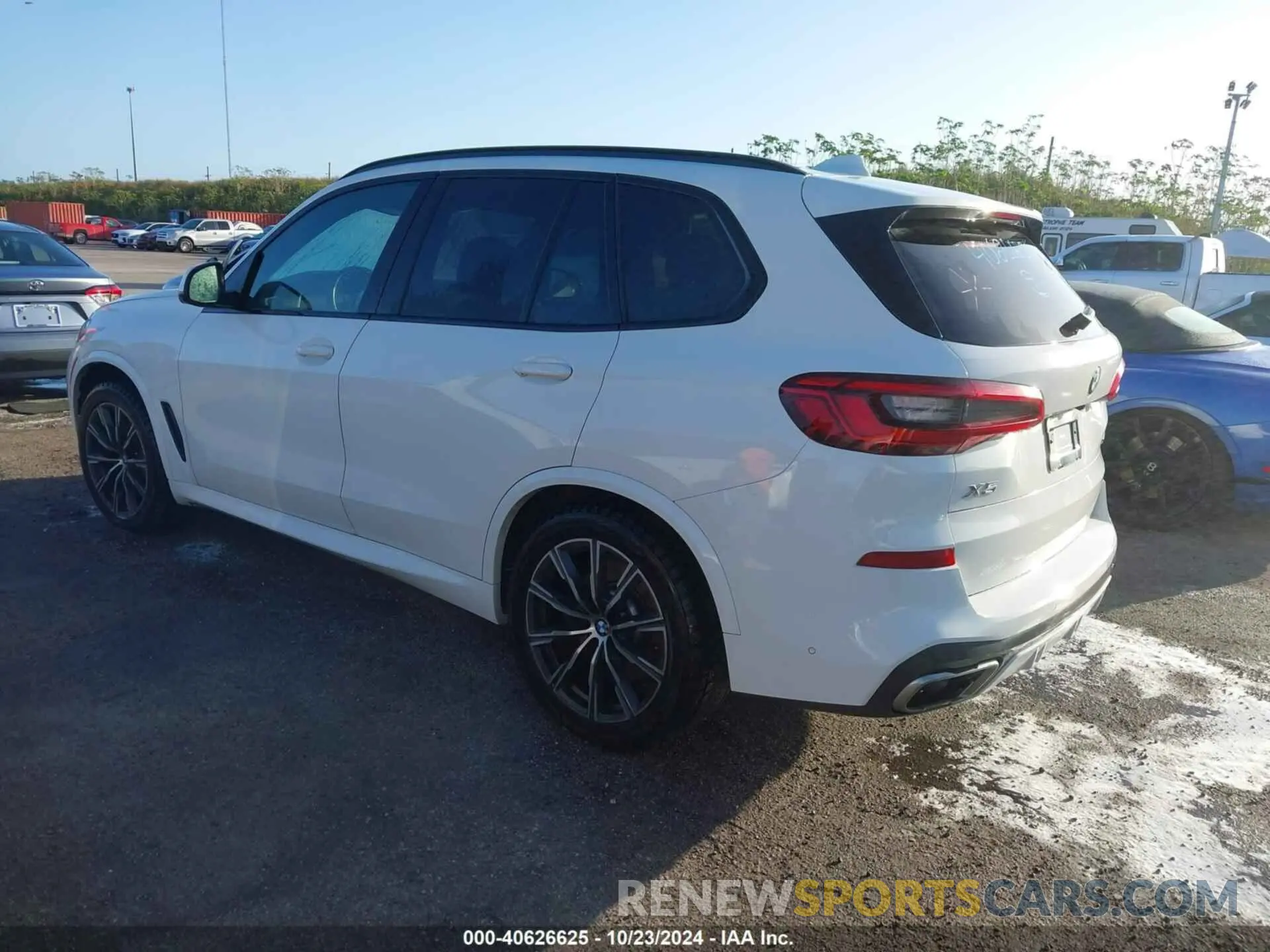 3 Photograph of a damaged car 5UXJU2C53KLN64947 BMW X5 2019