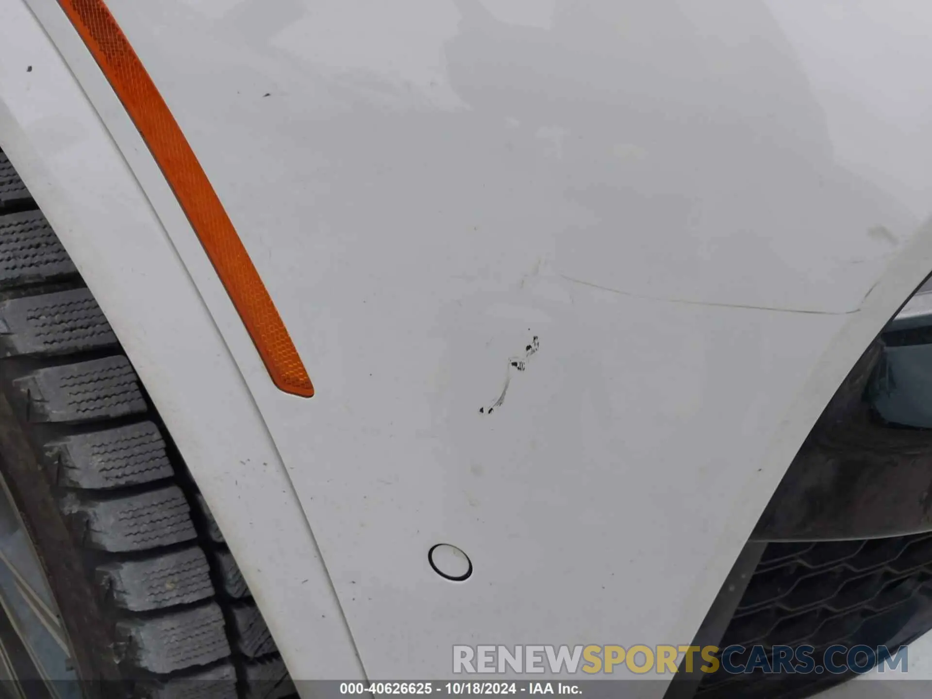 6 Photograph of a damaged car 5UXJU2C53KLN64947 BMW X5 2019