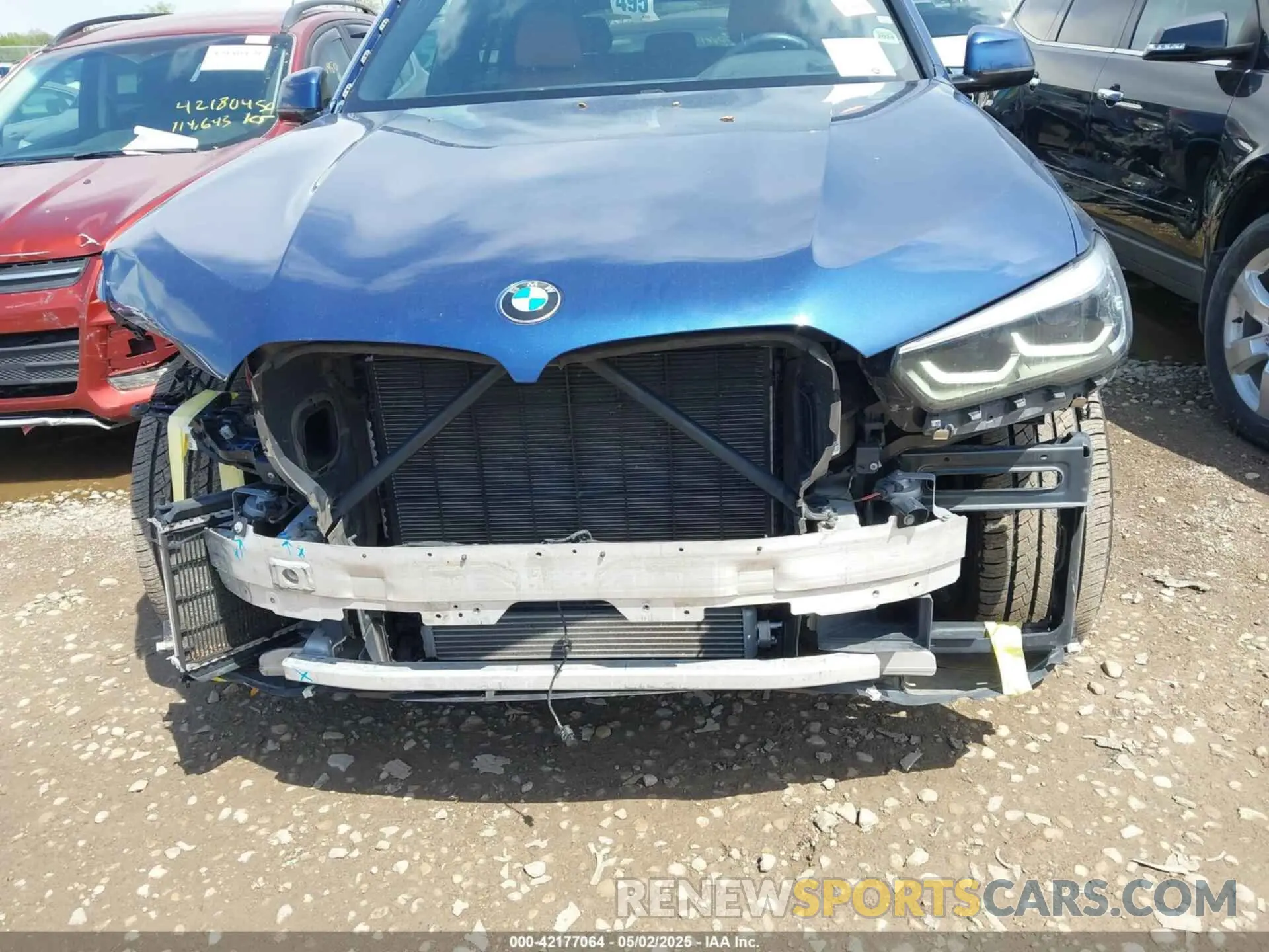 13 Photograph of a damaged car 5UXJU2C55KLN64657 BMW X5 2019