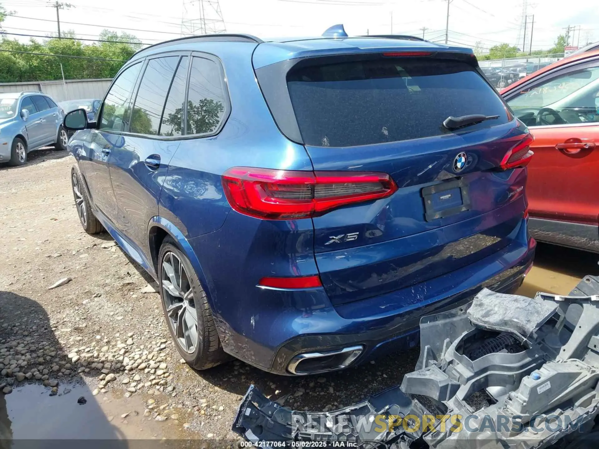 3 Photograph of a damaged car 5UXJU2C55KLN64657 BMW X5 2019