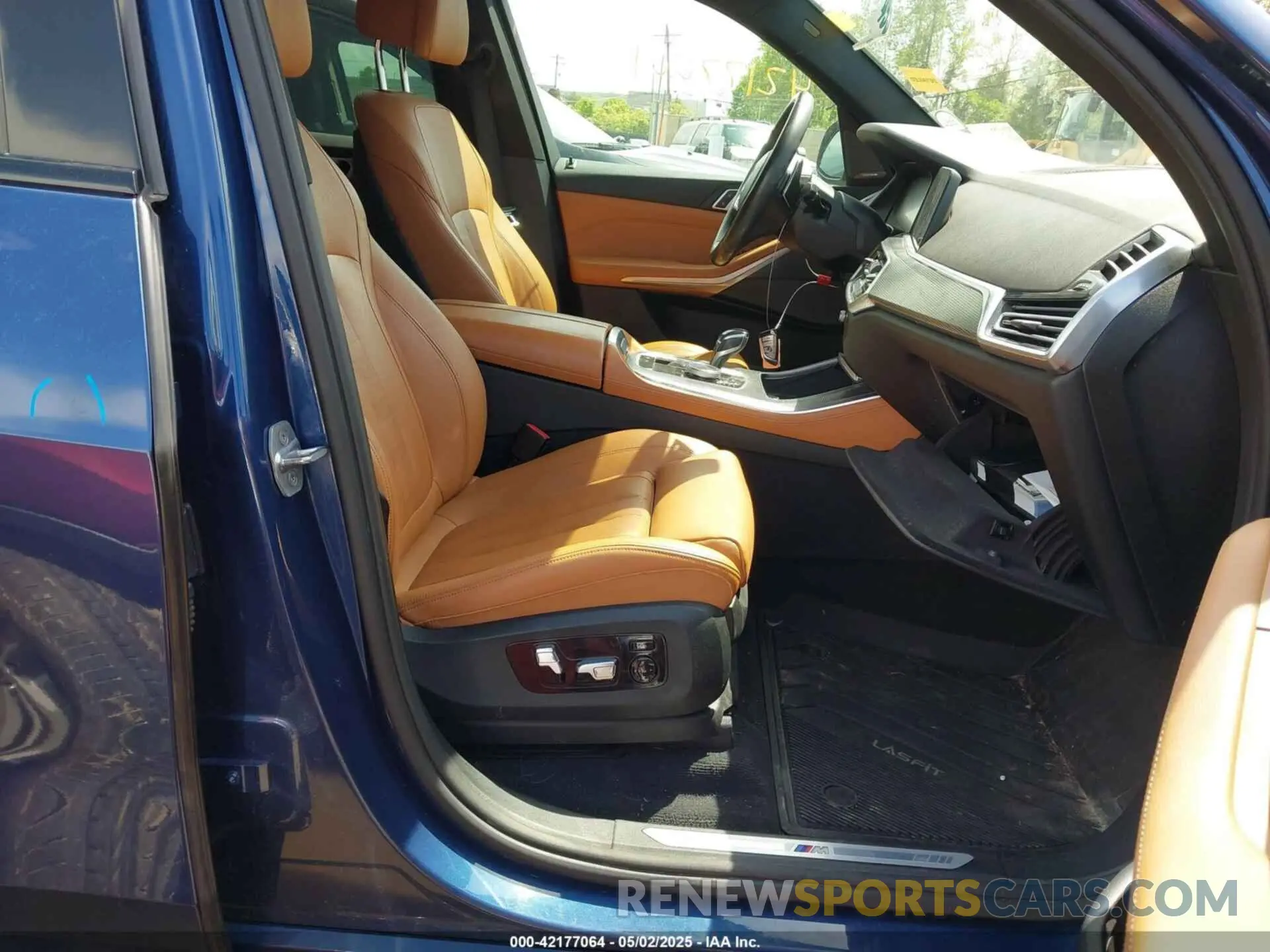 5 Photograph of a damaged car 5UXJU2C55KLN64657 BMW X5 2019