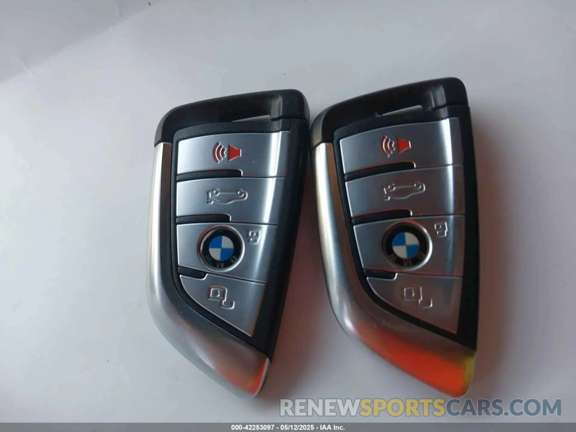 11 Photograph of a damaged car 5UXJU2C57KLN66278 BMW X5 2019
