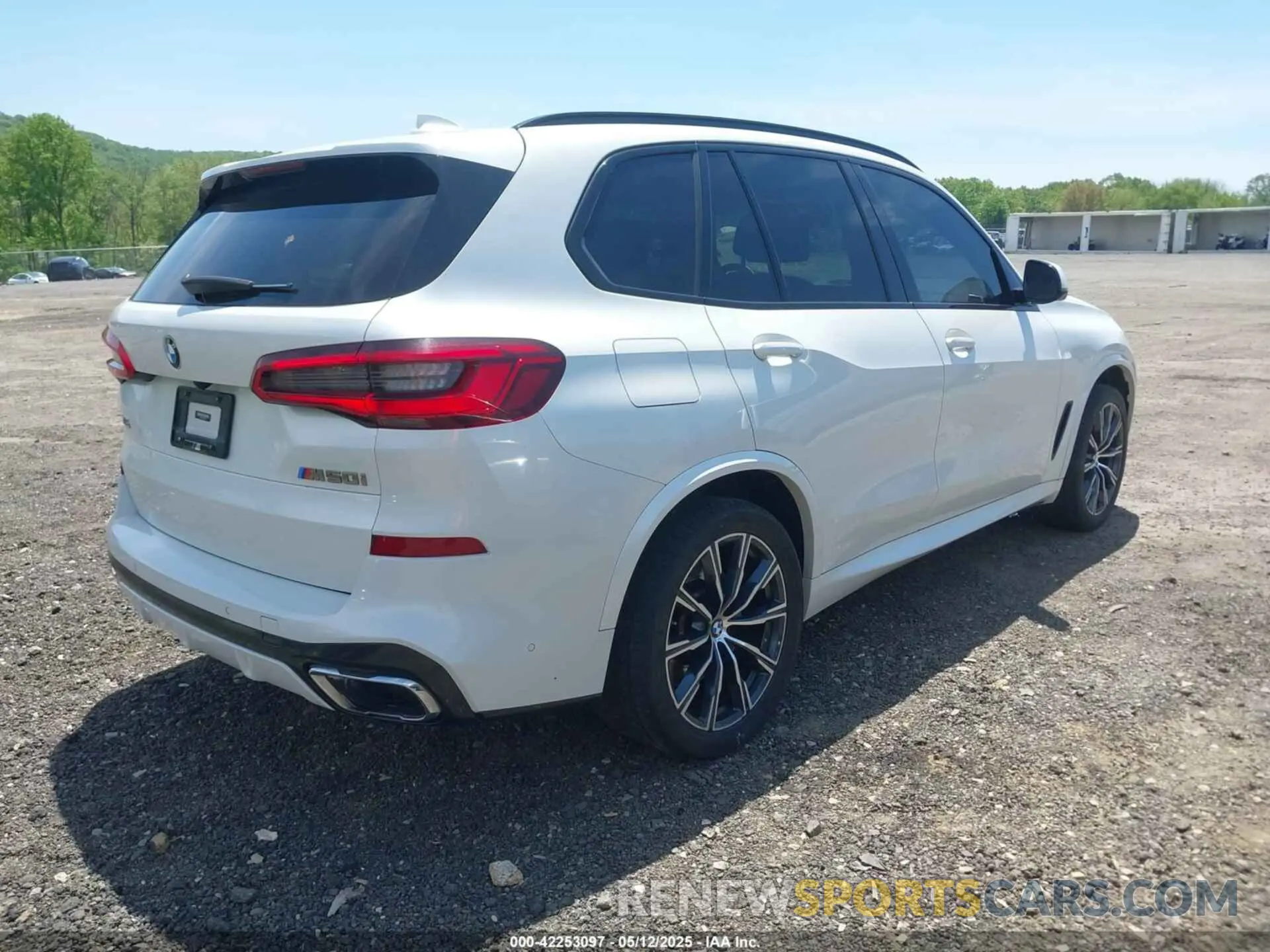 4 Photograph of a damaged car 5UXJU2C57KLN66278 BMW X5 2019