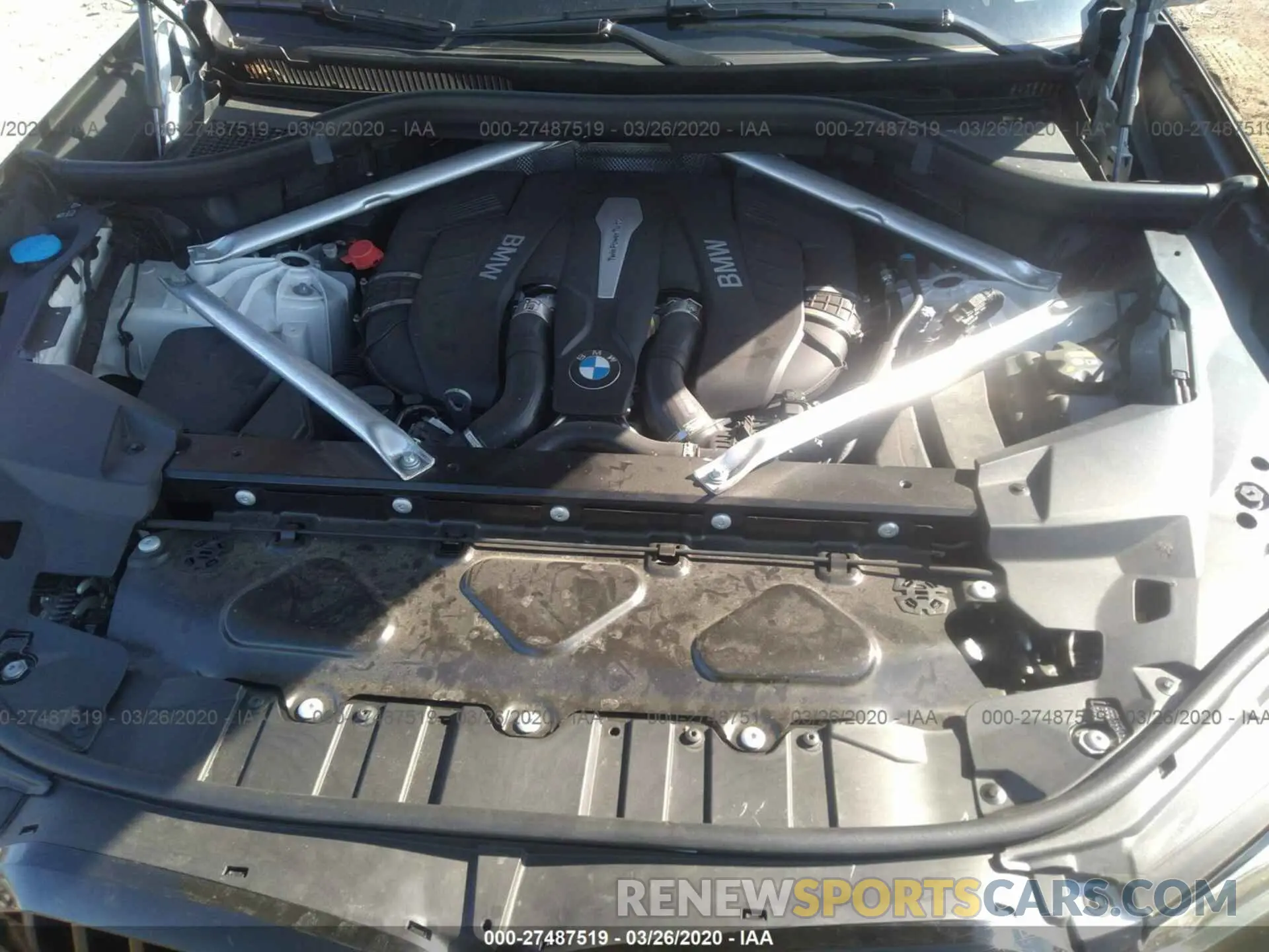 10 Photograph of a damaged car 5UXJU2C59KLN64063 BMW X5 2019
