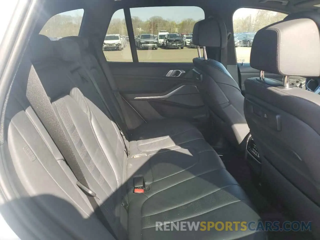 11 Фотография поврежденного автомобиля 5UXJU2C59KLN65147 BMW X5 2019