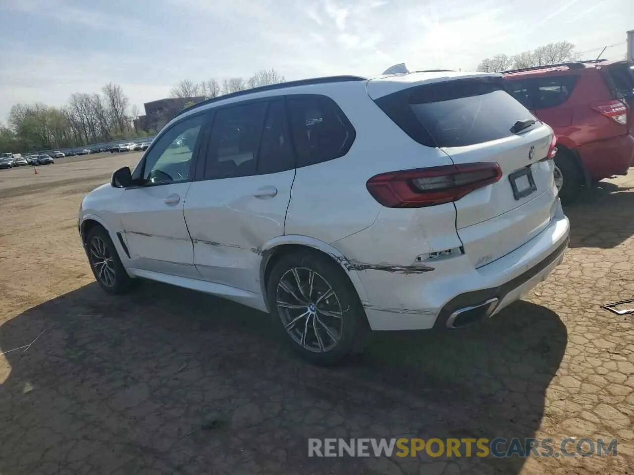 2 Фотография поврежденного автомобиля 5UXJU2C59KLN65147 BMW X5 2019