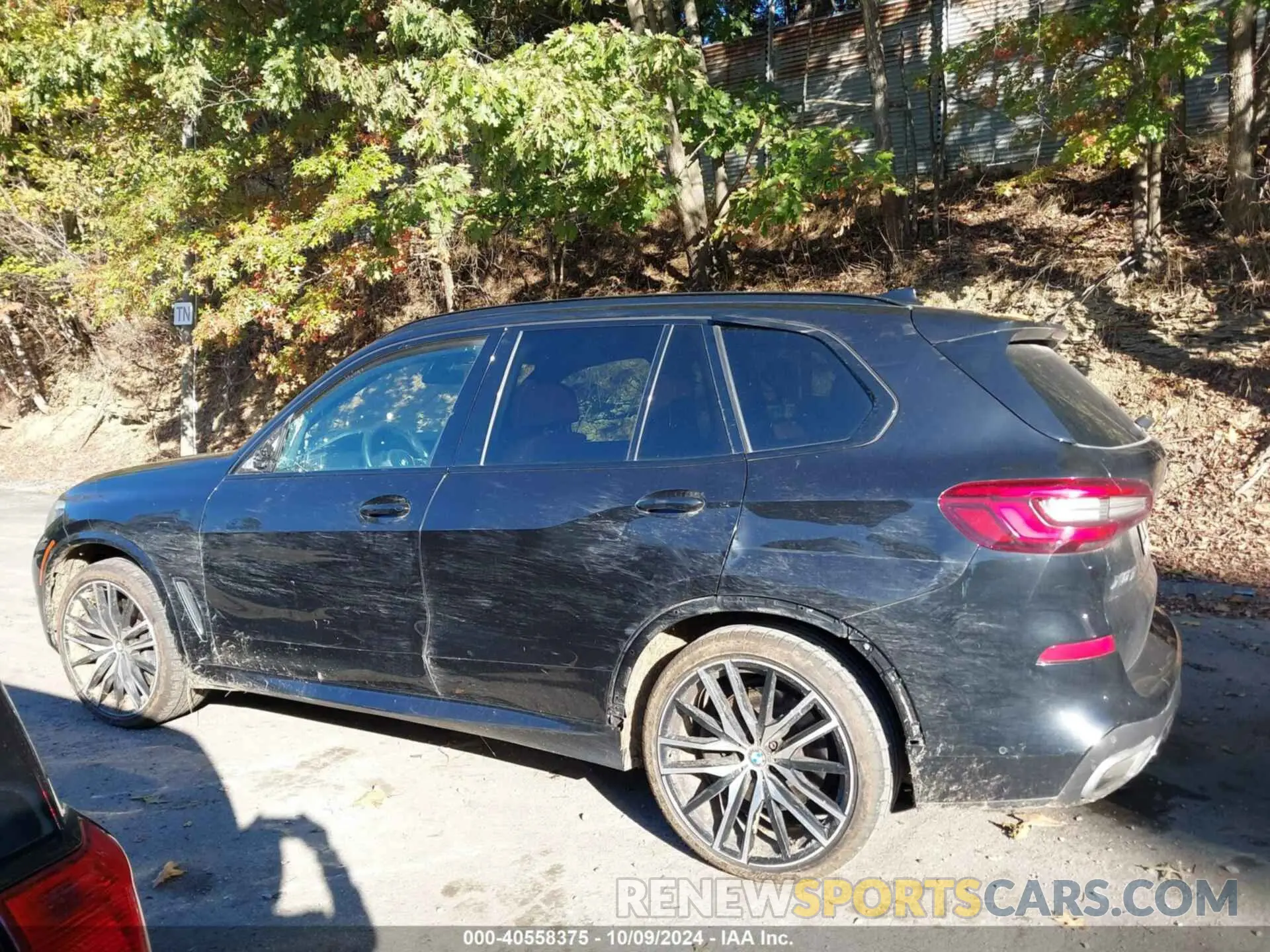 15 Photograph of a damaged car 5UXJU2C5XKLN49717 BMW X5 2019