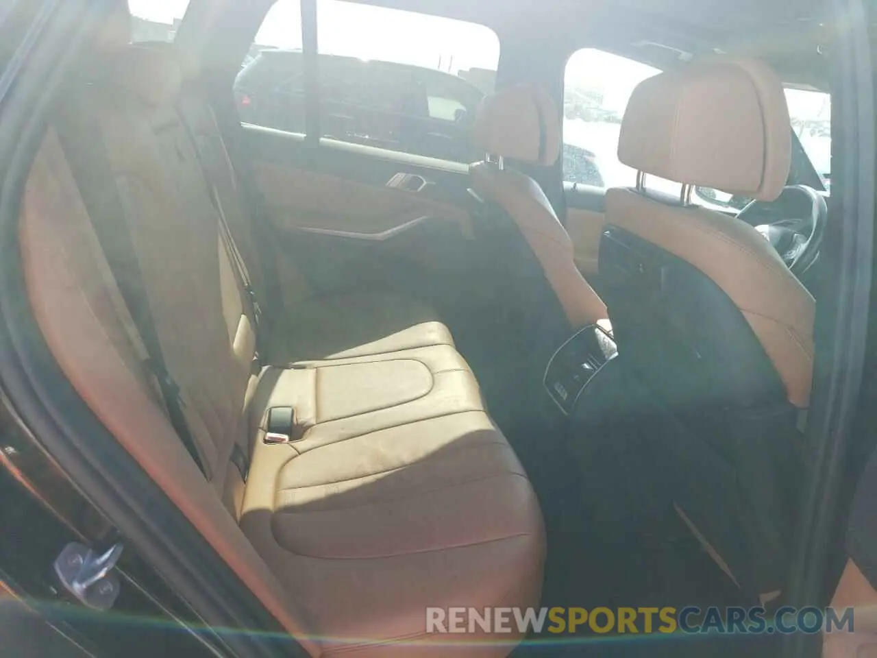 11 Фотография поврежденного автомобиля 5UXCR4C01L9C83645 BMW X5 2020