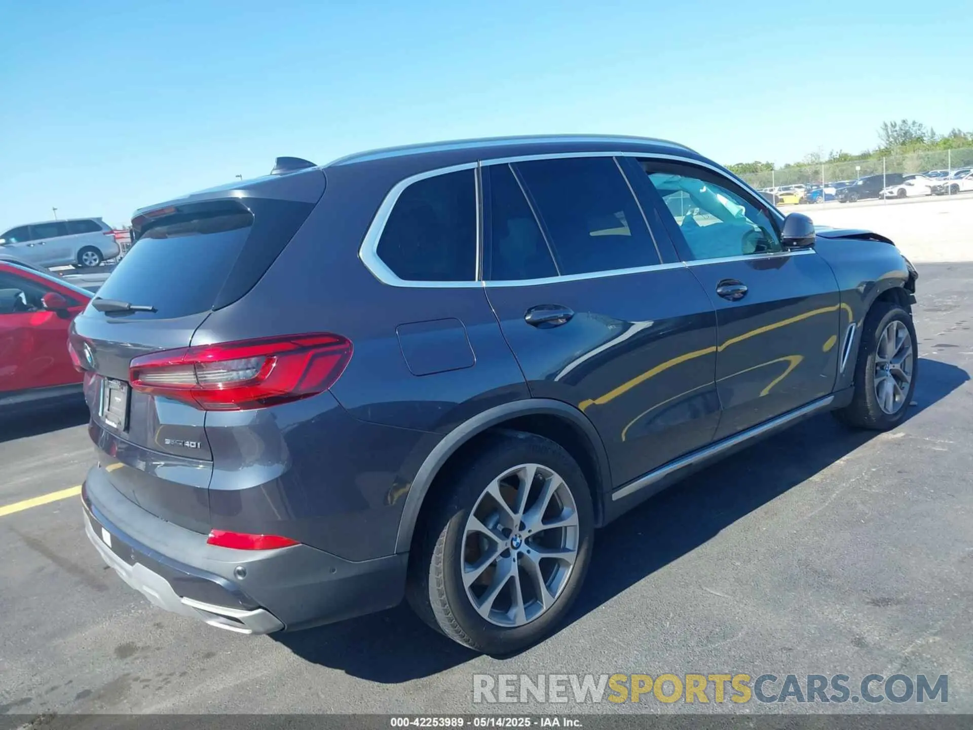 4 Фотография поврежденного автомобиля 5UXCR4C01LLW64122 BMW X5 2020
