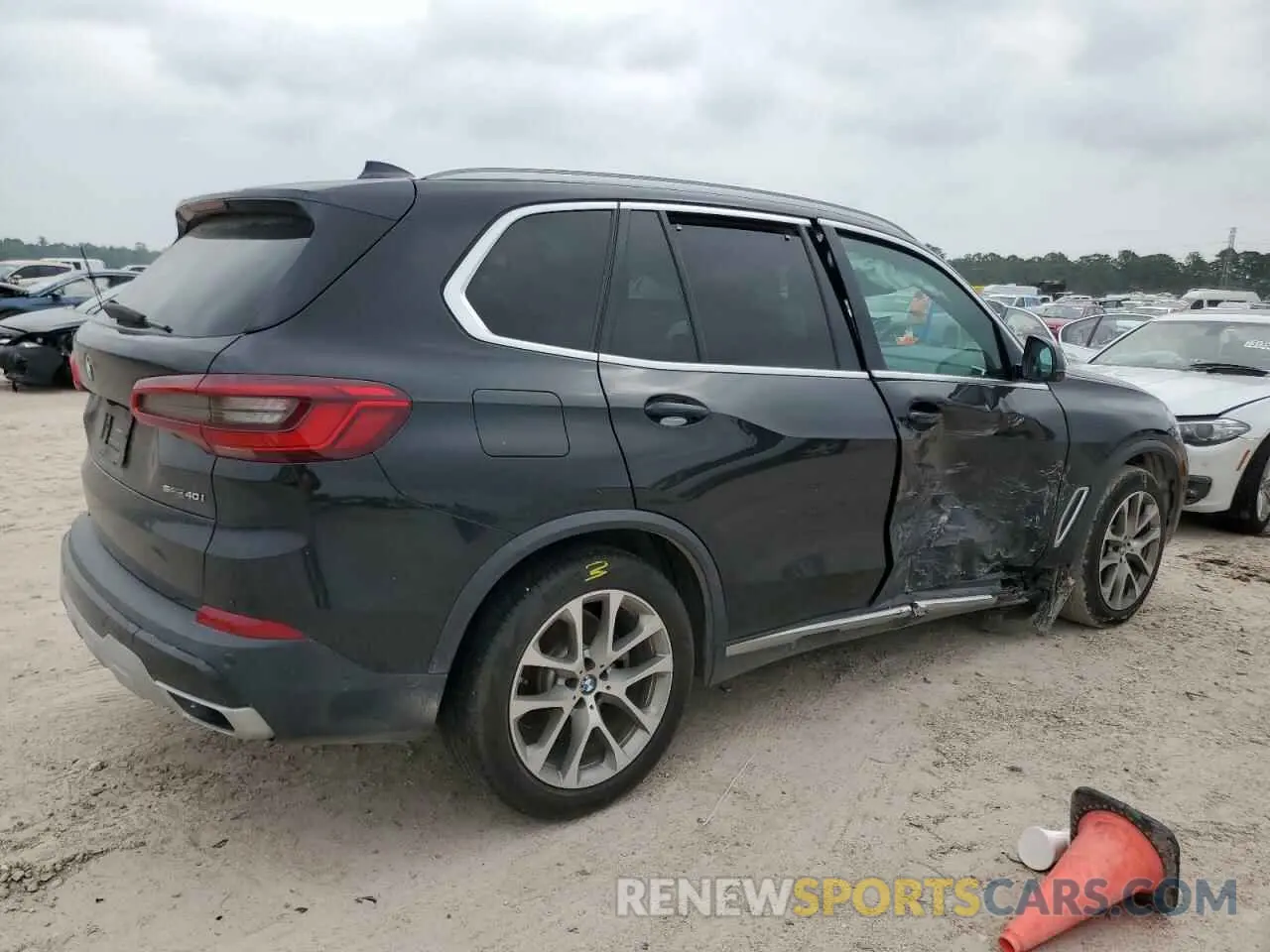 3 Photograph of a damaged car 5UXCR4C02L9B11513 BMW X5 2020