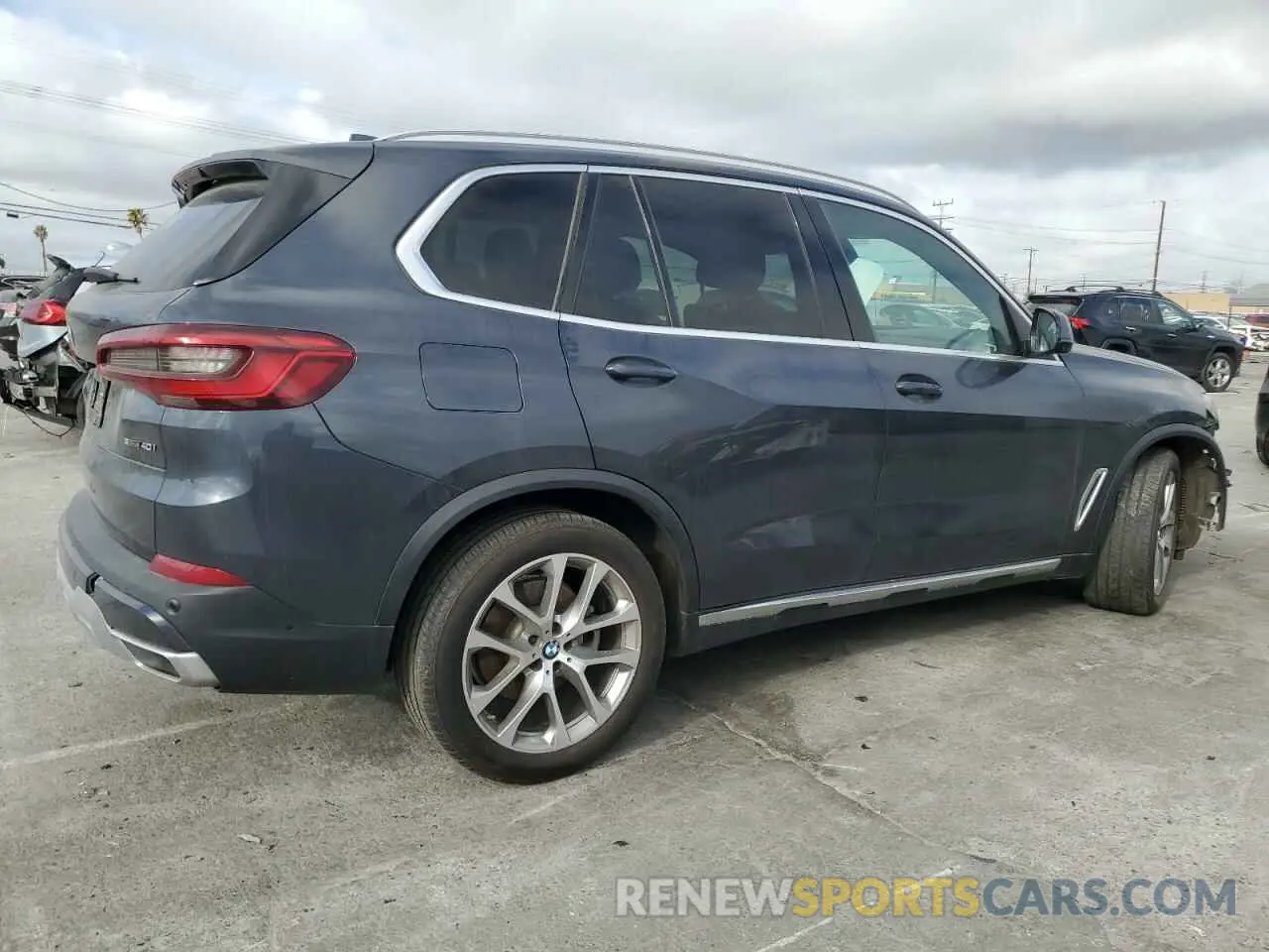 3 Фотография поврежденного автомобиля 5UXCR4C02L9B89483 BMW X5 2020