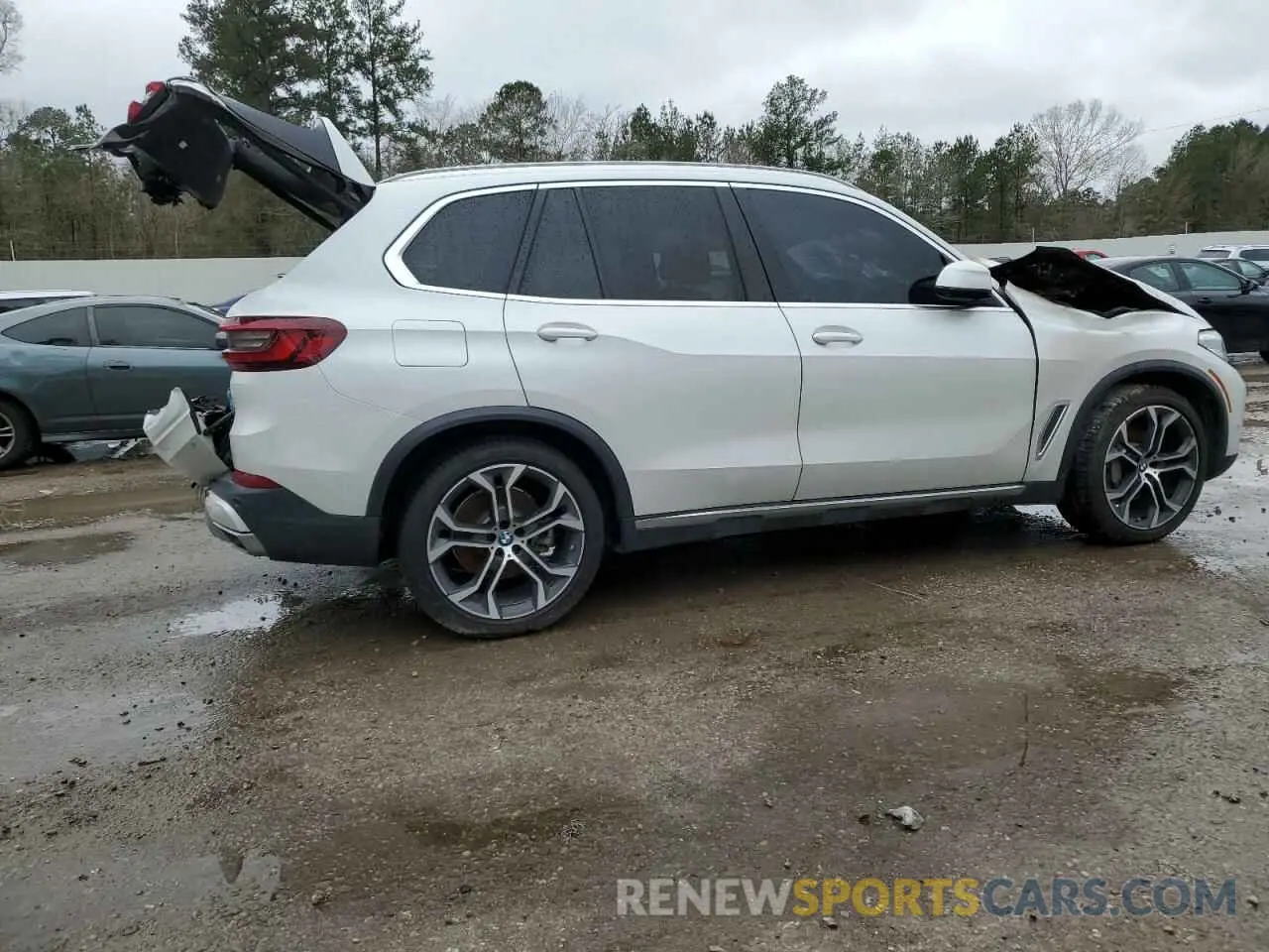 3 Photograph of a damaged car 5UXCR4C04L9C45455 BMW X5 2020