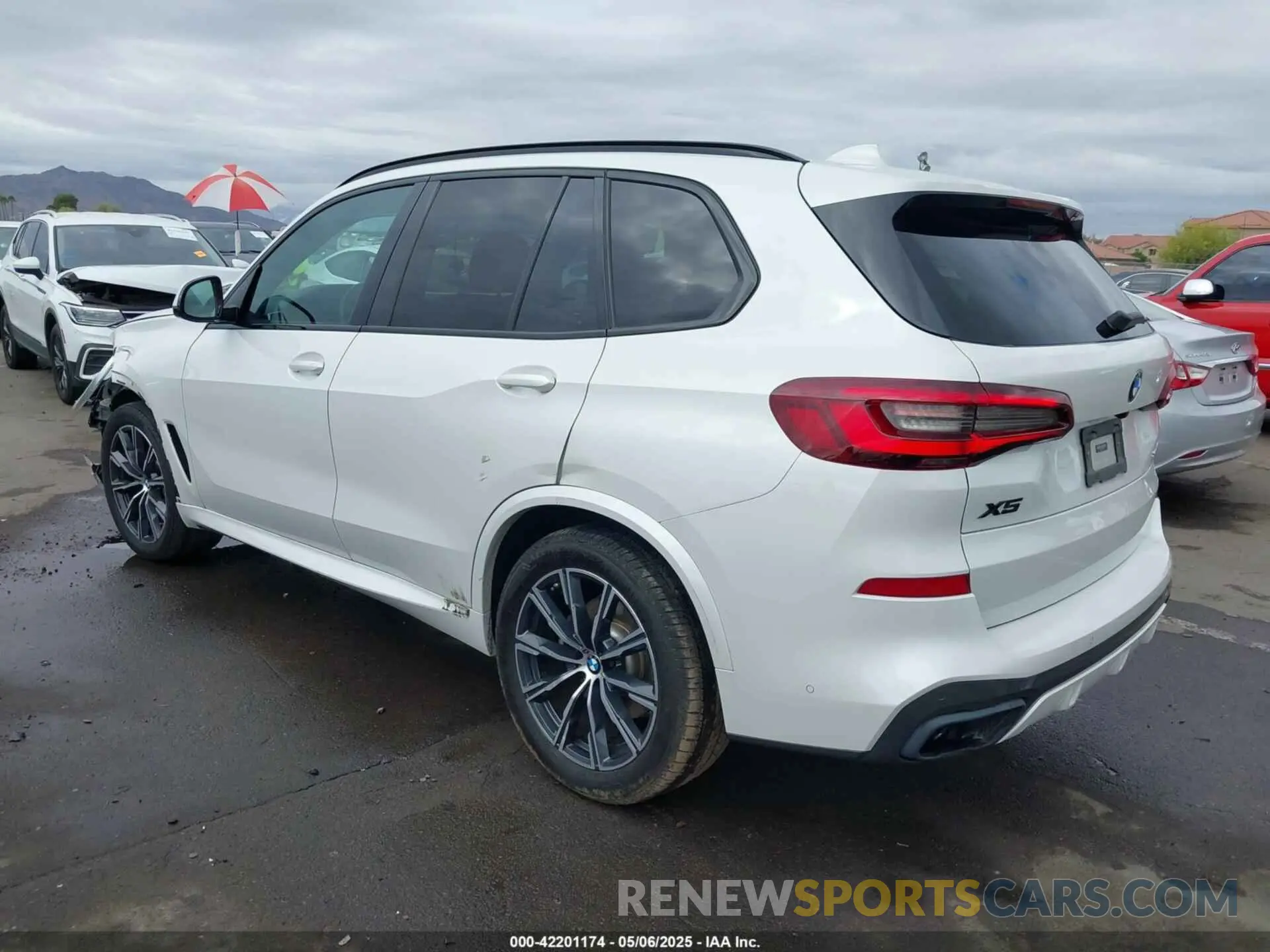 3 Photograph of a damaged car 5UXCR4C04L9D41635 BMW X5 2020