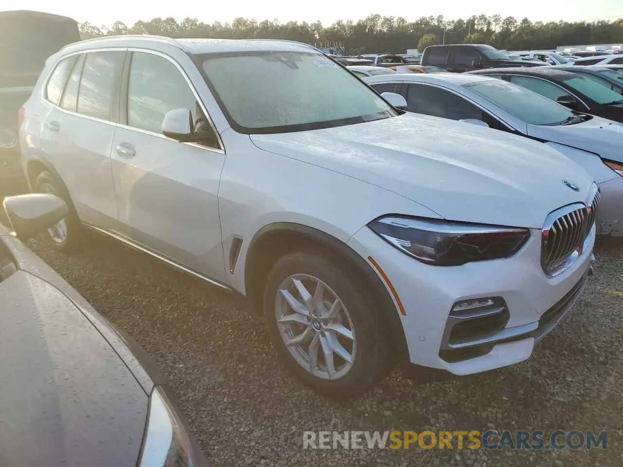 4 Photograph of a damaged car 5UXCR4C05L9B99781 BMW X5 2020