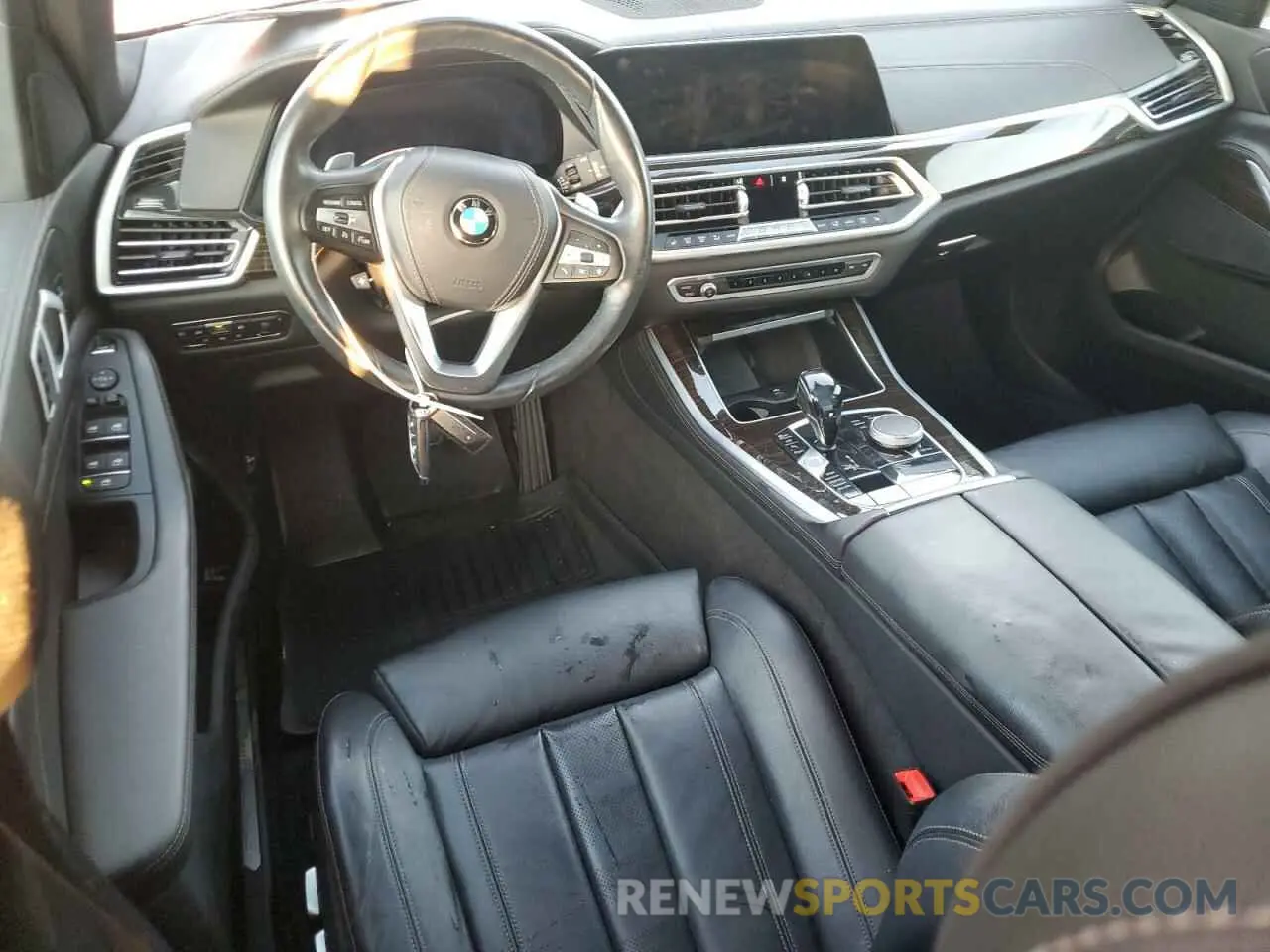 8 Photograph of a damaged car 5UXCR4C05L9B99781 BMW X5 2020