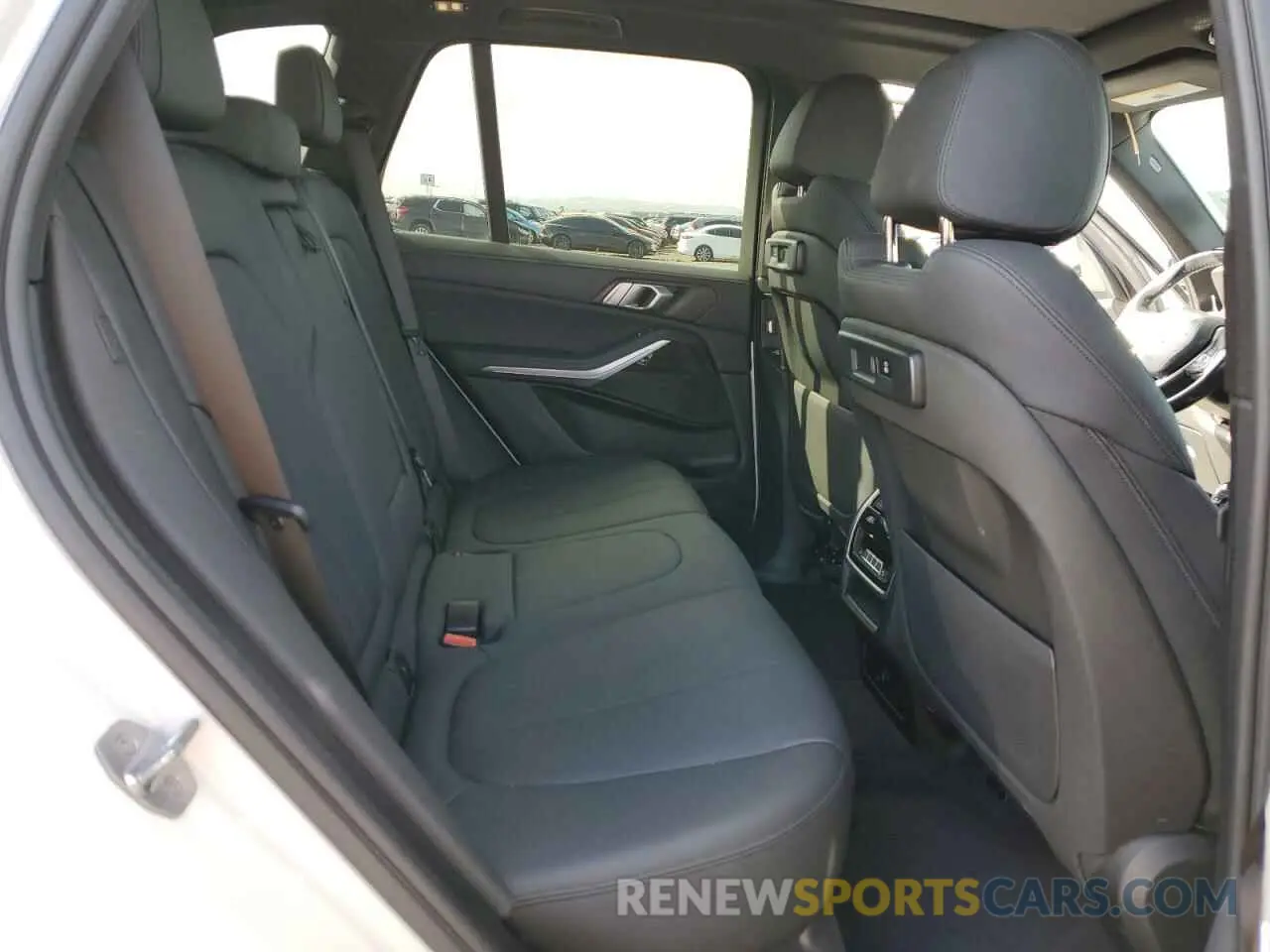 11 Фотография поврежденного автомобиля 5UXCR4C05LLT18624 BMW X5 2020