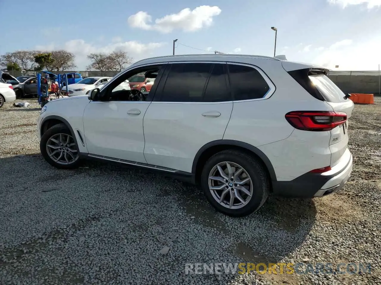 2 Фотография поврежденного автомобиля 5UXCR4C05LLT18624 BMW X5 2020