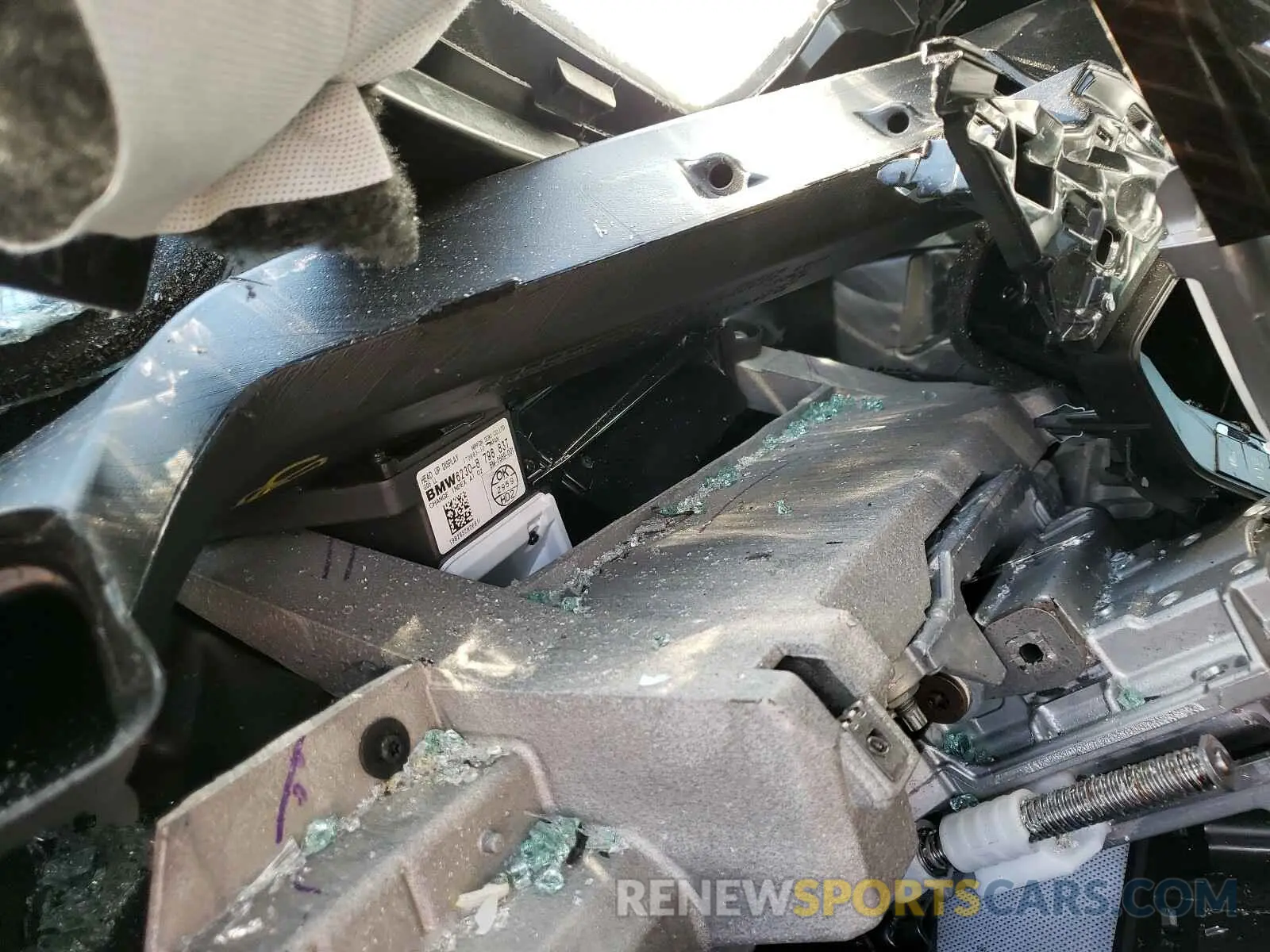 8 Photograph of a damaged car 5UXCR4C06L9C14837 BMW X5 2020