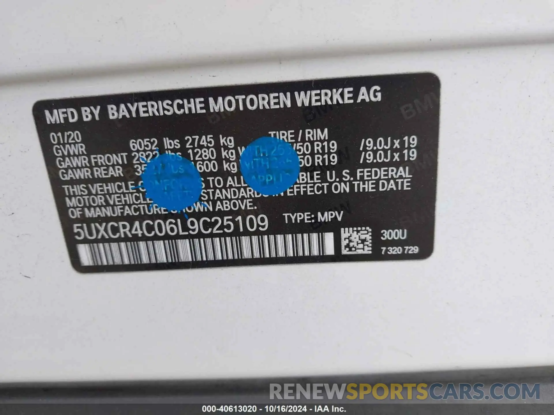 9 Photograph of a damaged car 5UXCR4C06L9C25109 BMW X5 2020