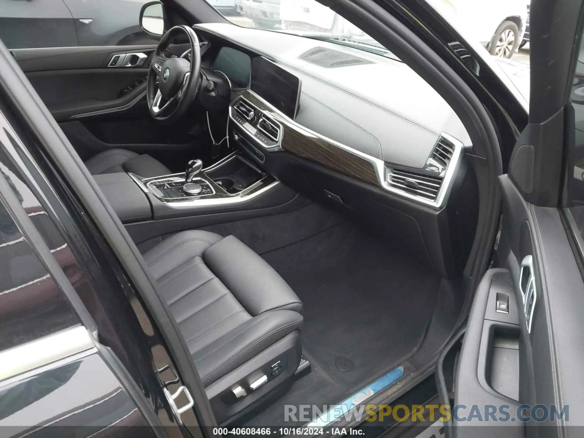 5 Photograph of a damaged car 5UXCR4C07L9B36603 BMW X5 2020