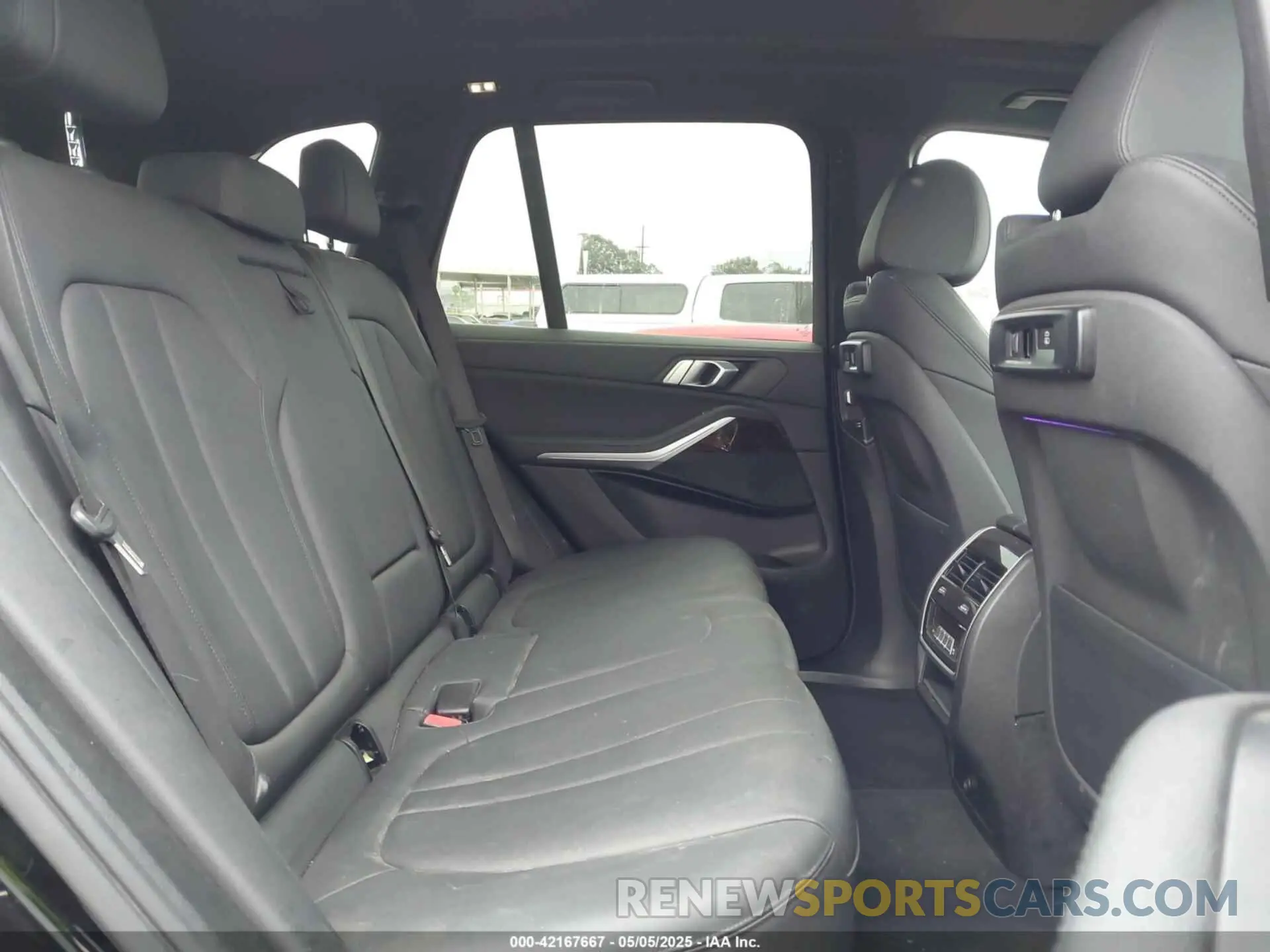 8 Фотография поврежденного автомобиля 5UXCR4C08L9C07517 BMW X5 2020