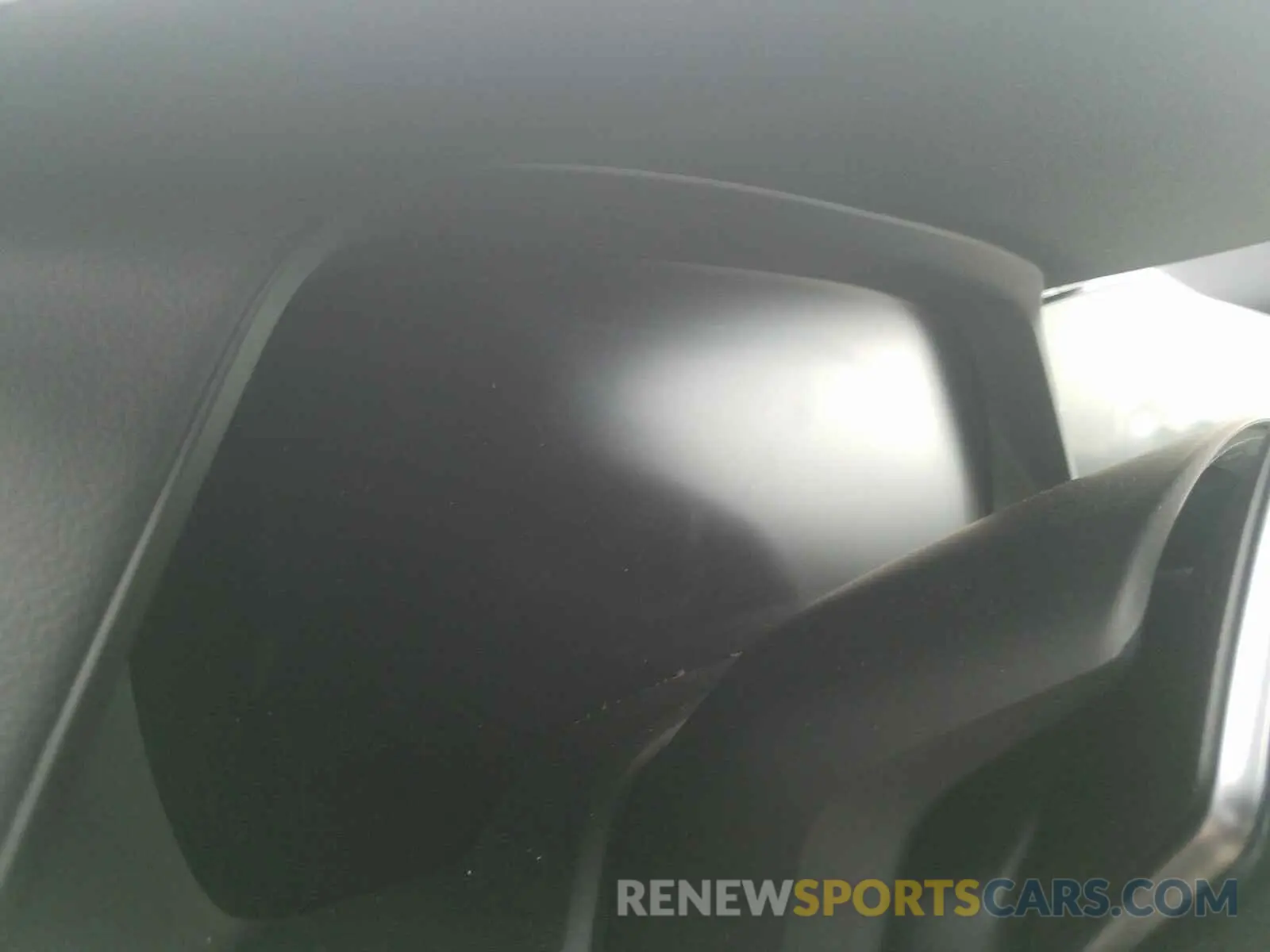8 Photograph of a damaged car 5UXCR4C08L9C89233 BMW X5 2020