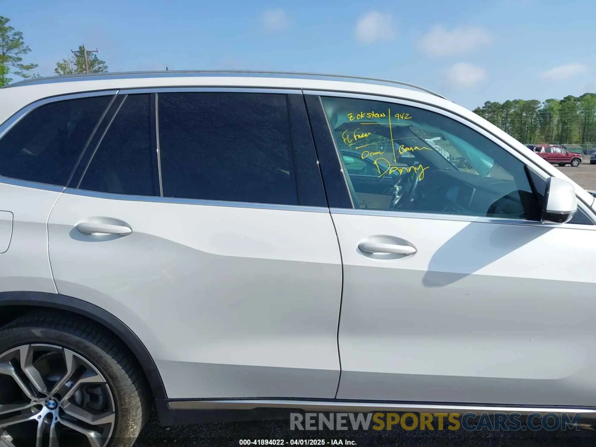 14 Фотография поврежденного автомобиля 5UXCR4C09L9B91649 BMW X5 2020