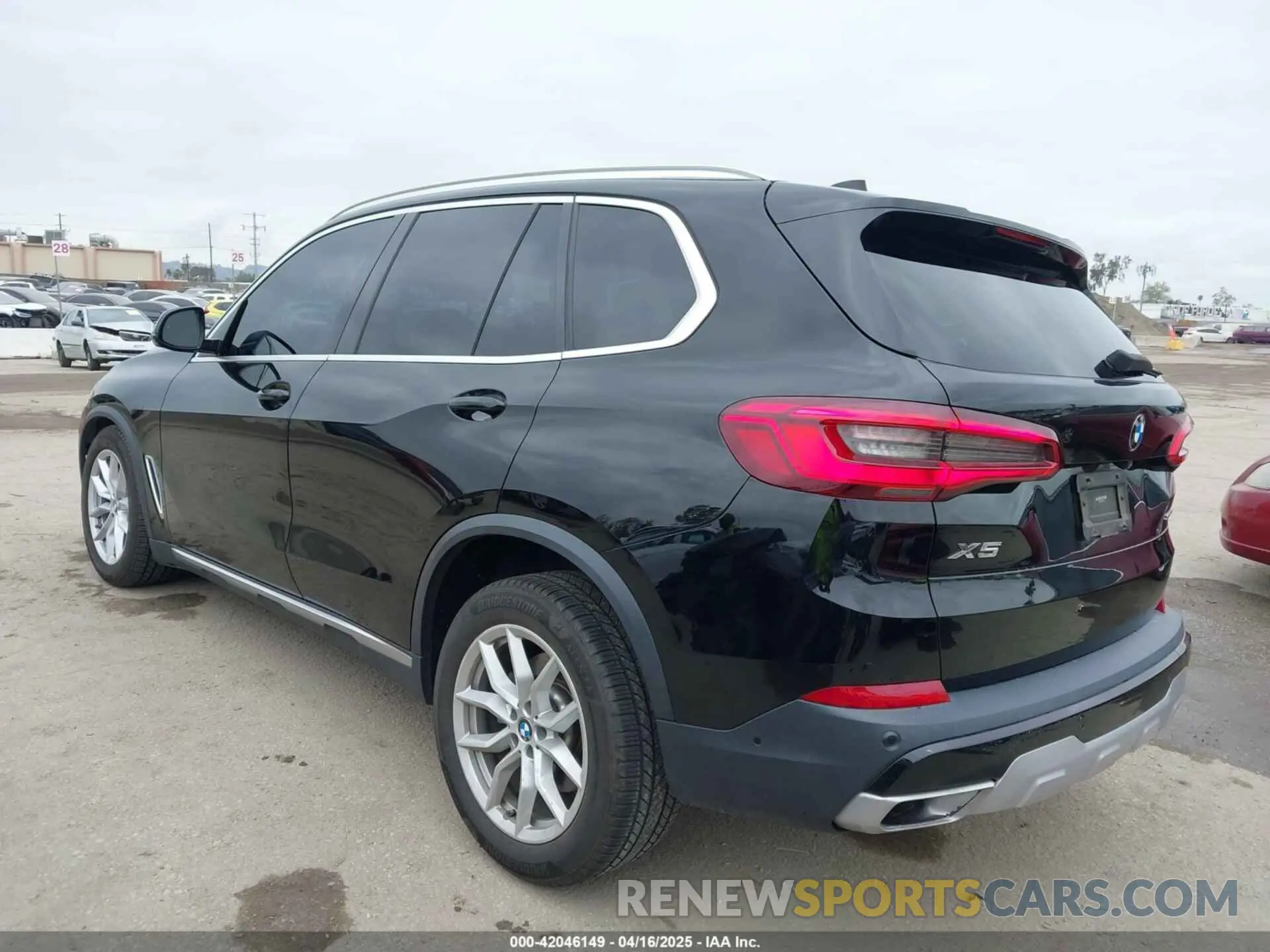 3 Photograph of a damaged car 5UXCR4C09L9C03315 BMW X5 2020
