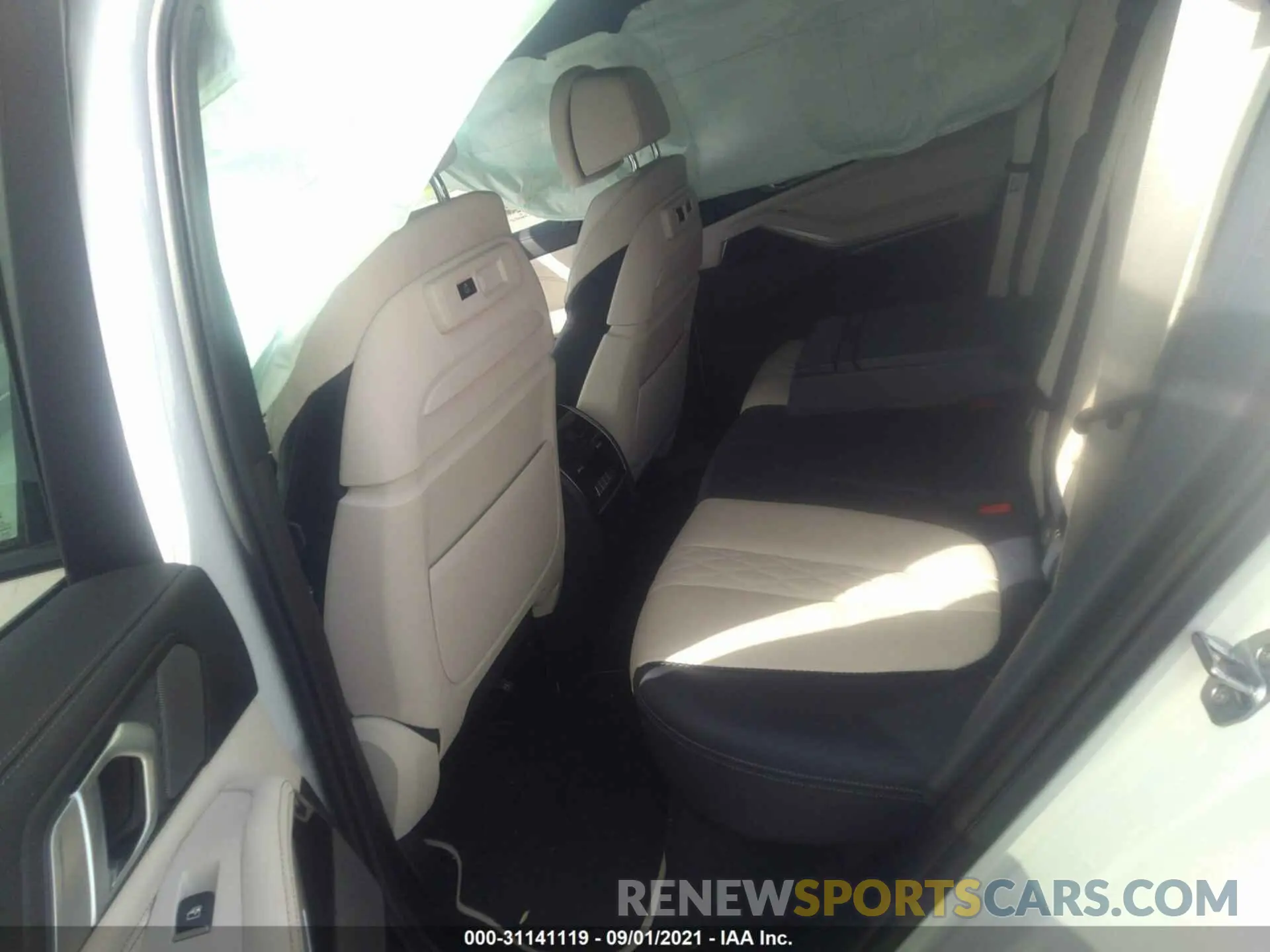 8 Photograph of a damaged car 5UXCR4C0XL9B24252 BMW X5 2020